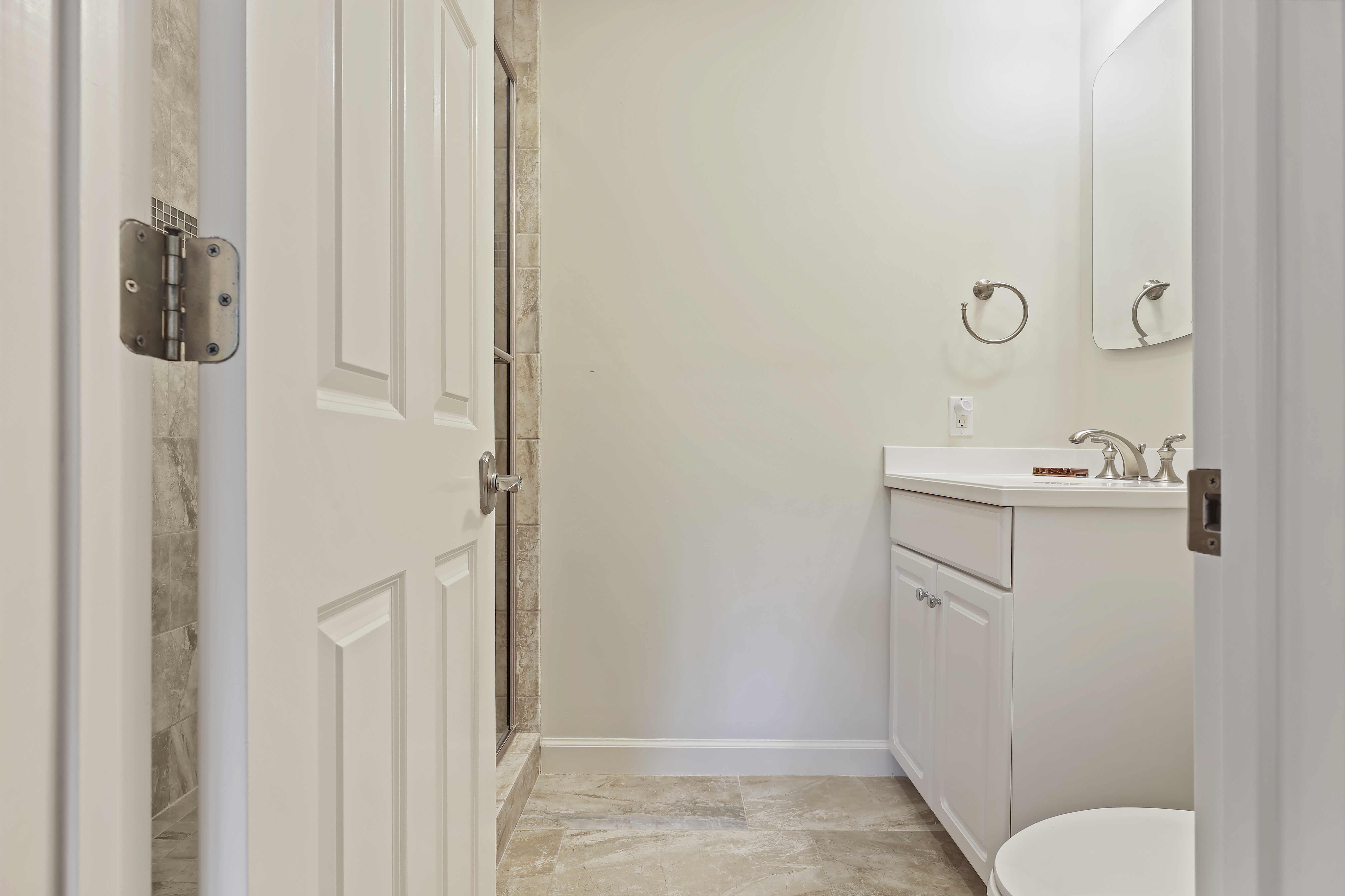 8 Beach Lagoon | Bedroom 4 Bathroom