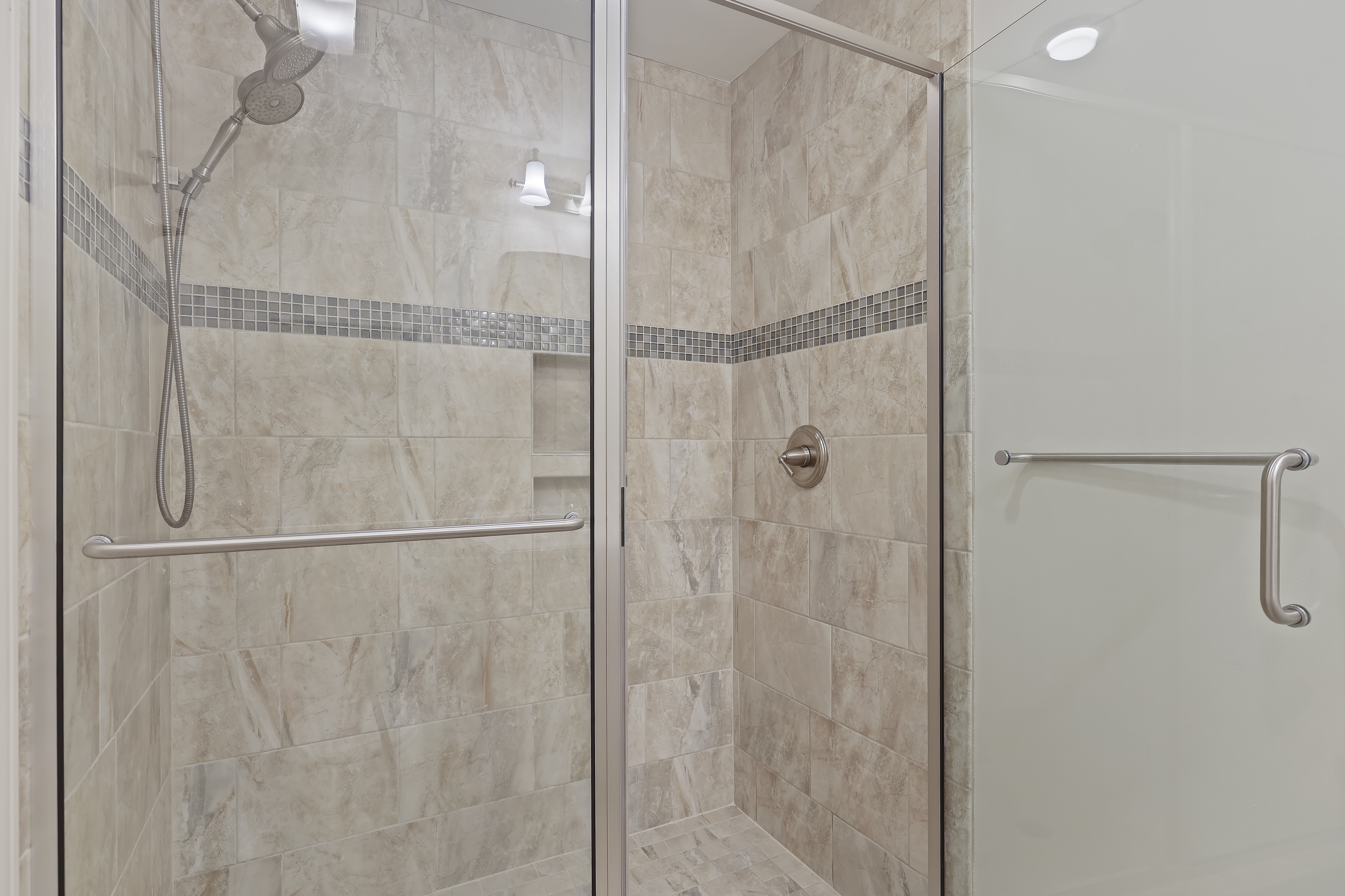 8 Beach Lagoon | Bedroom 4 Bathroom