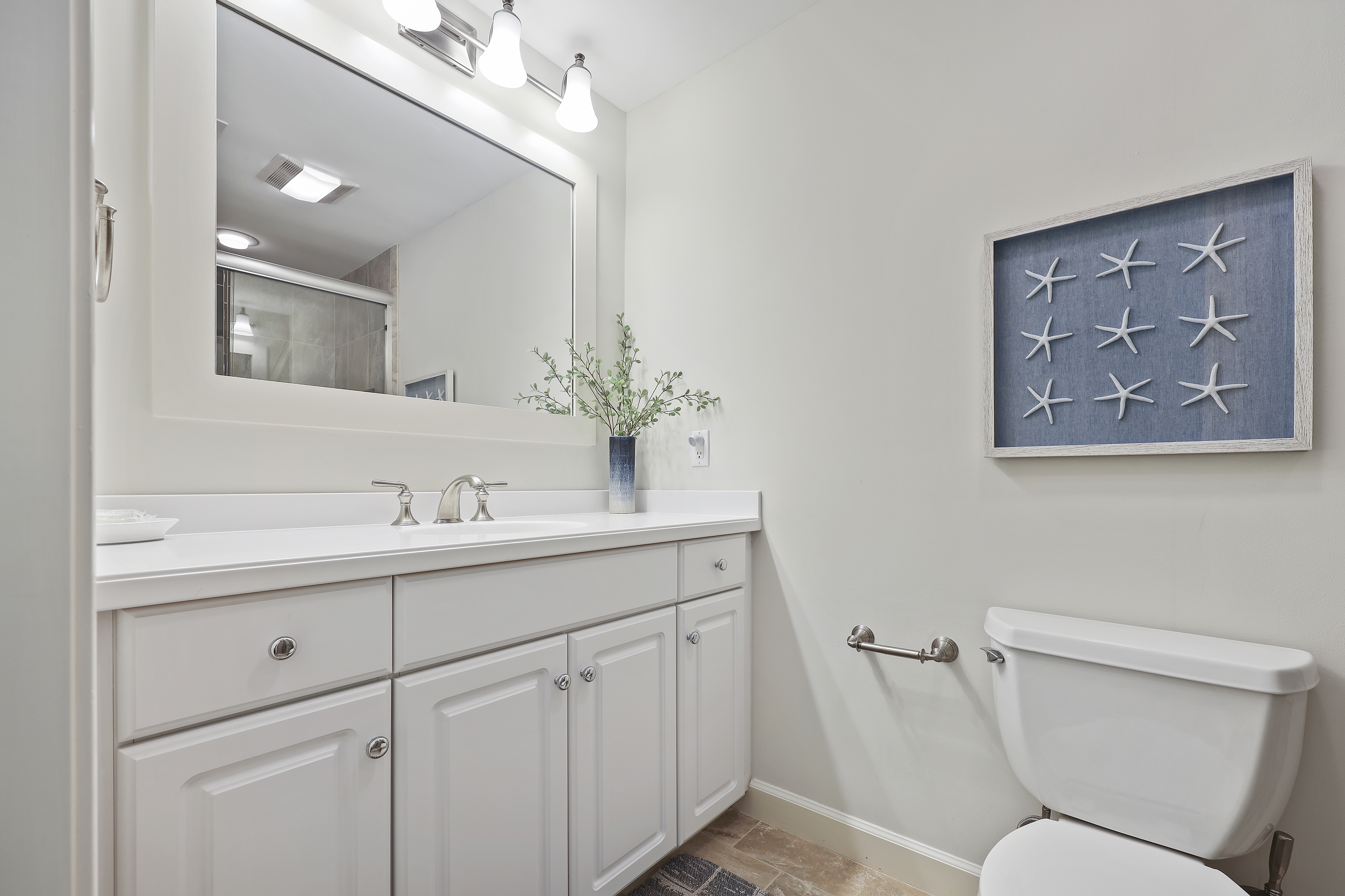 8 Beach Lagoon | Bedroom 2 Bathroom