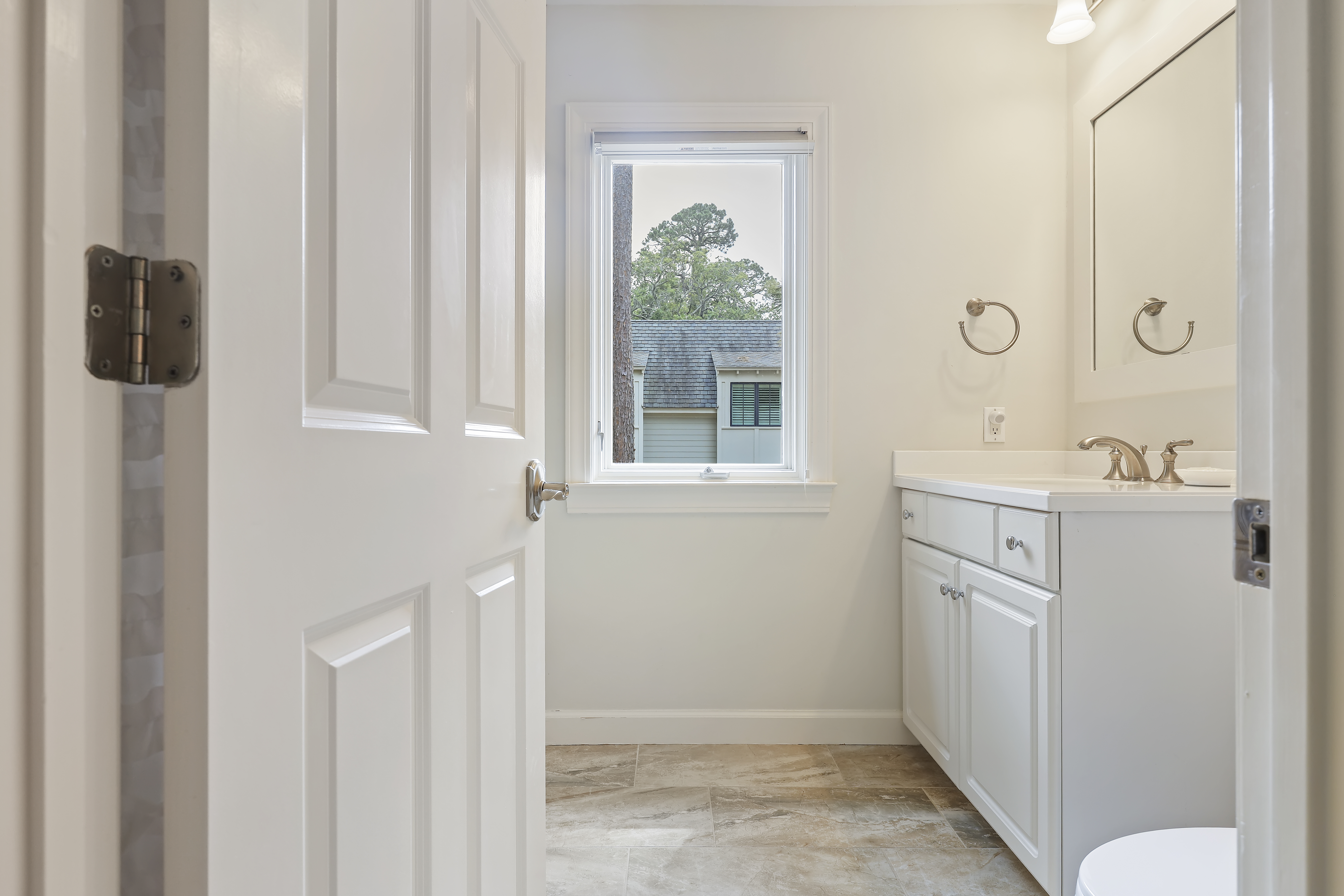 8 Beach Lagoon | Bedroom 5 Bathroom