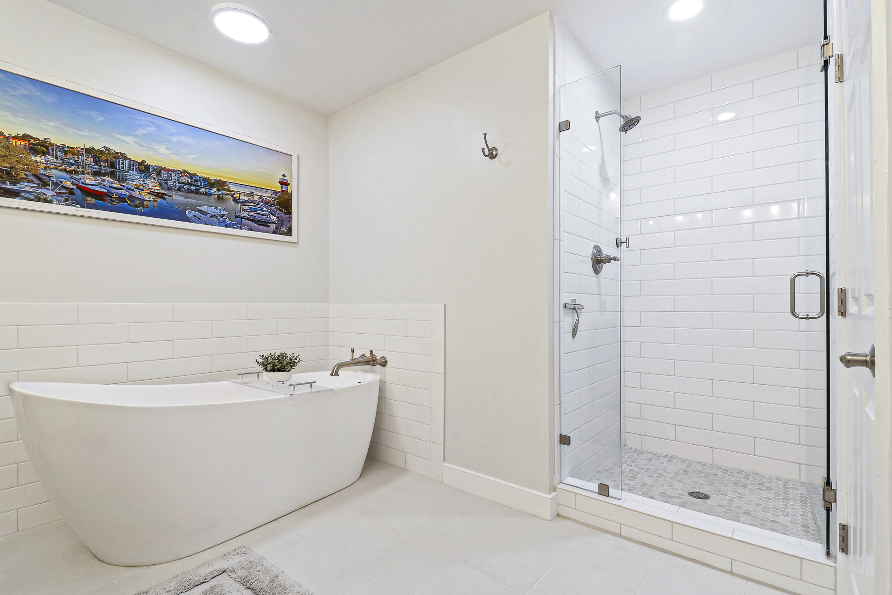 1922 South Beach Club | Bedroom 3 bath with tub & double vanity