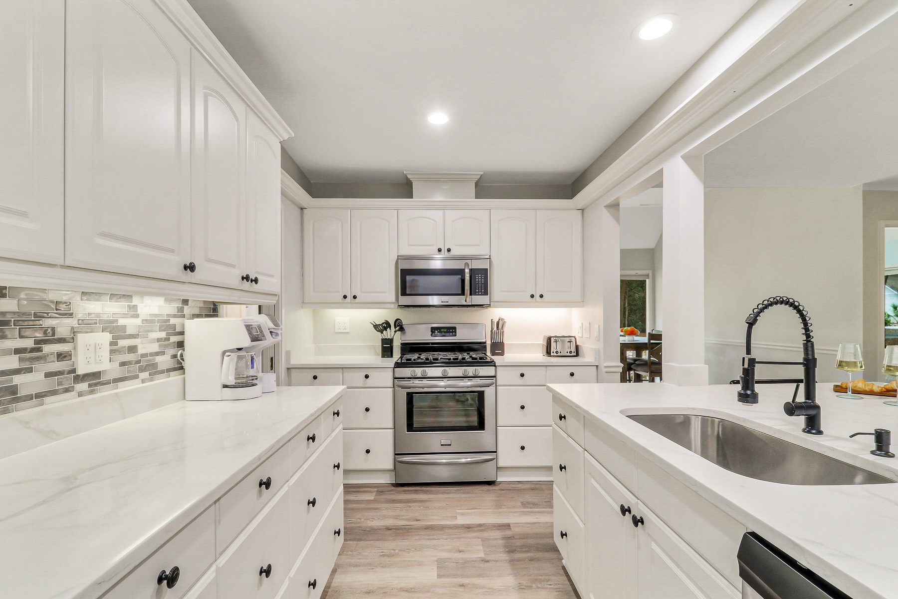 1 Indigo Lane | Stunning newly renovated kitchen
