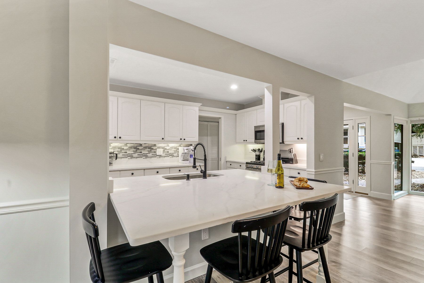 1 Indigo Lane | Bar seating for 4