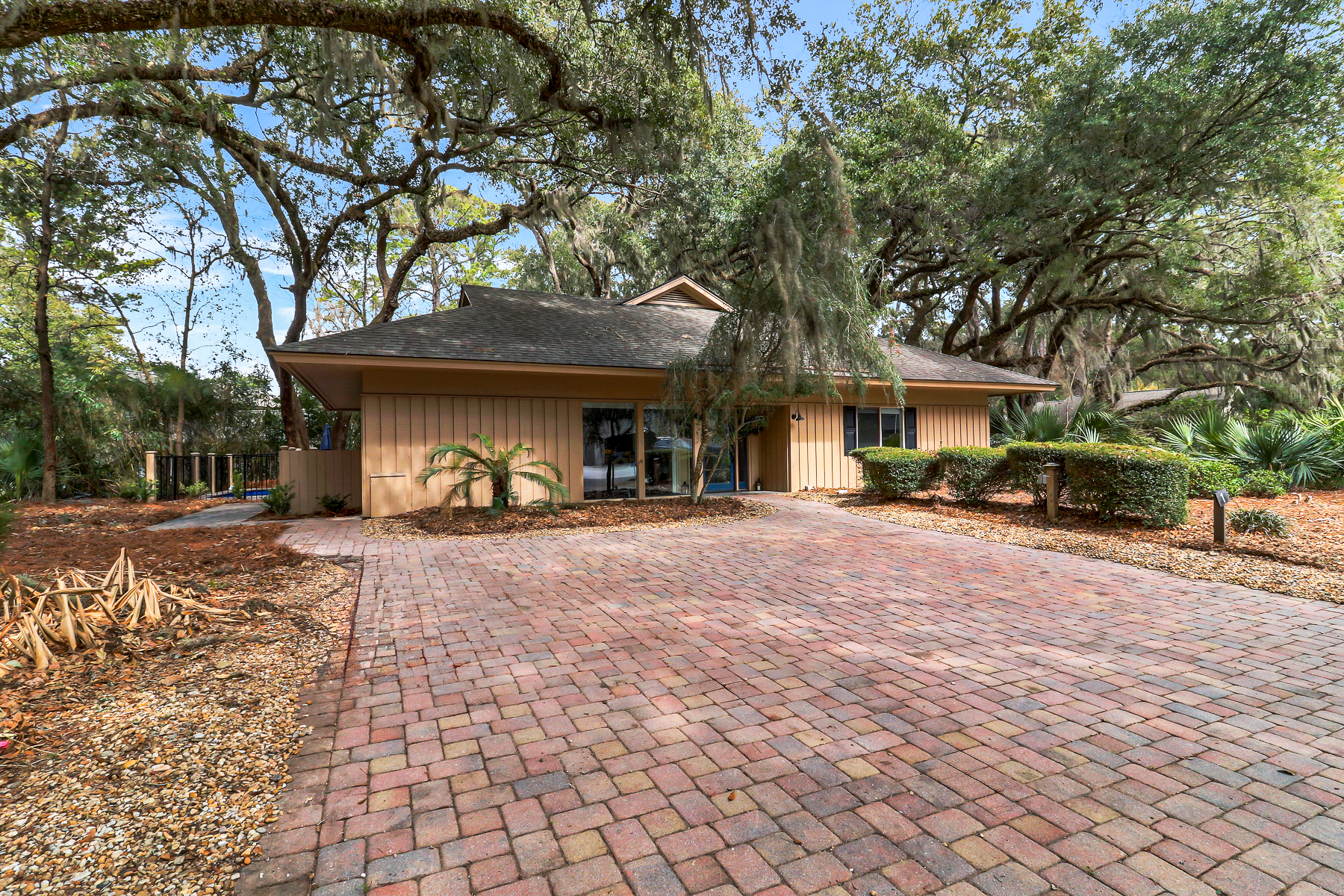 1 Indigo Lane | Front of House