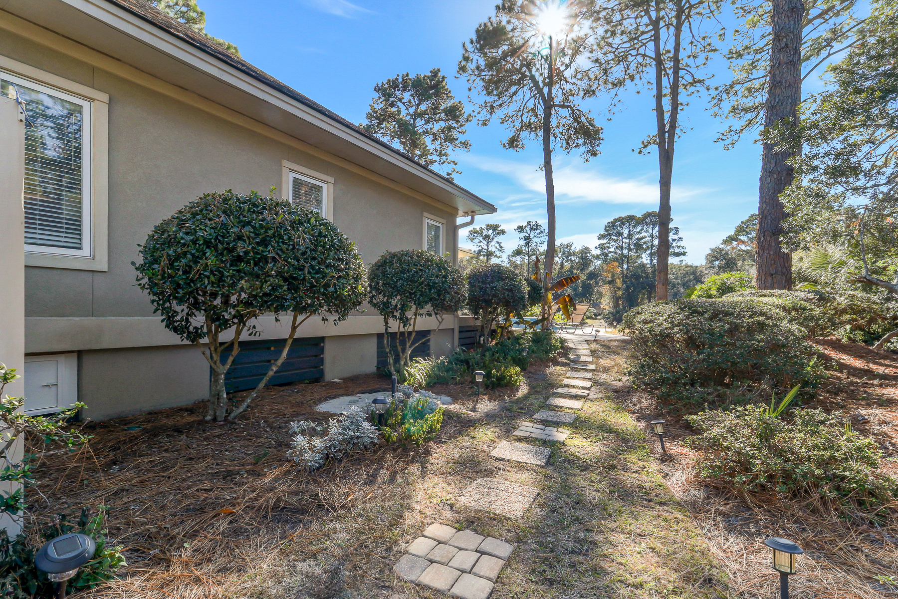 72 Full Sweep | Side of house w/ private path