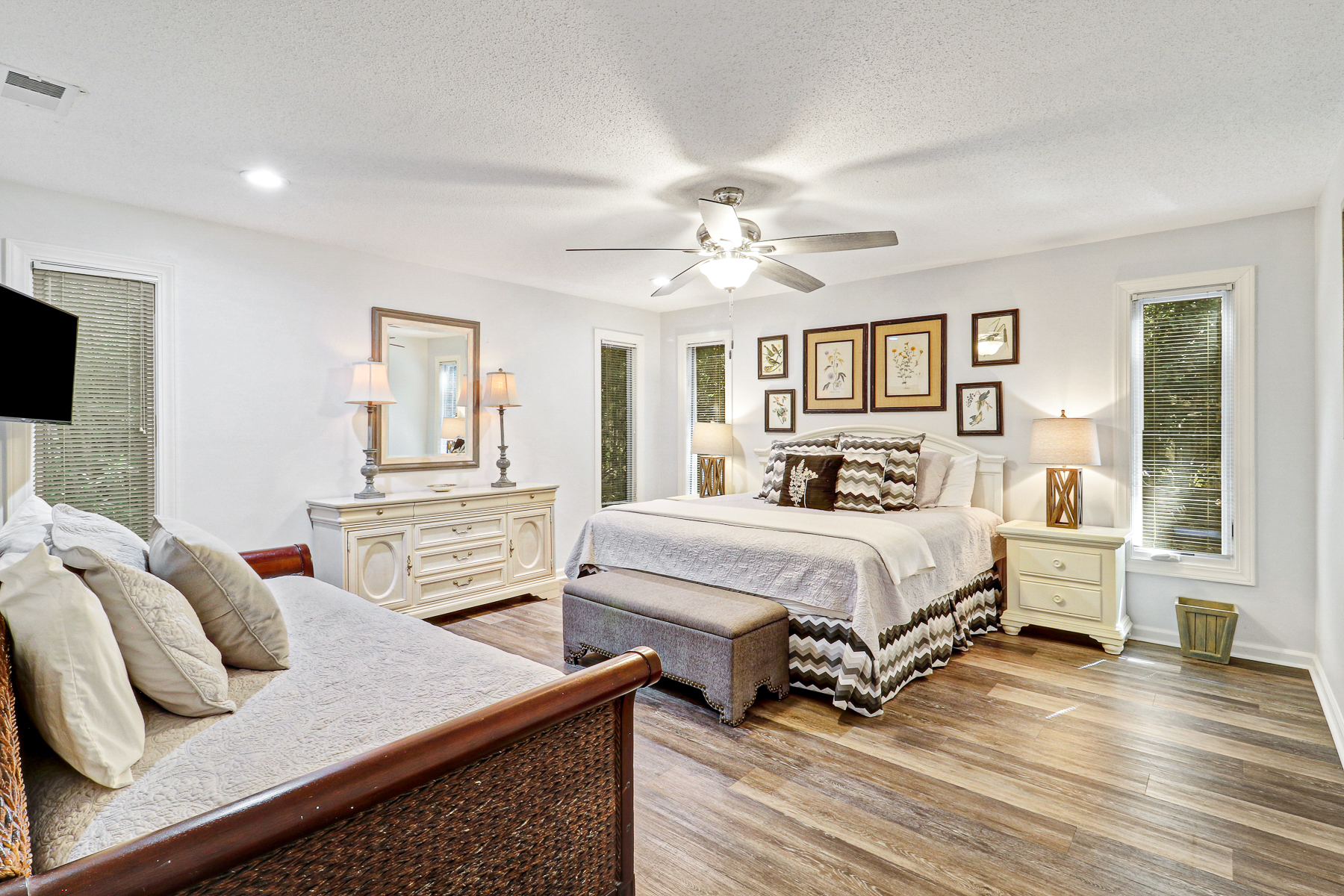 10 Battery | Bedroom 1 w/ King bed & twin trundle