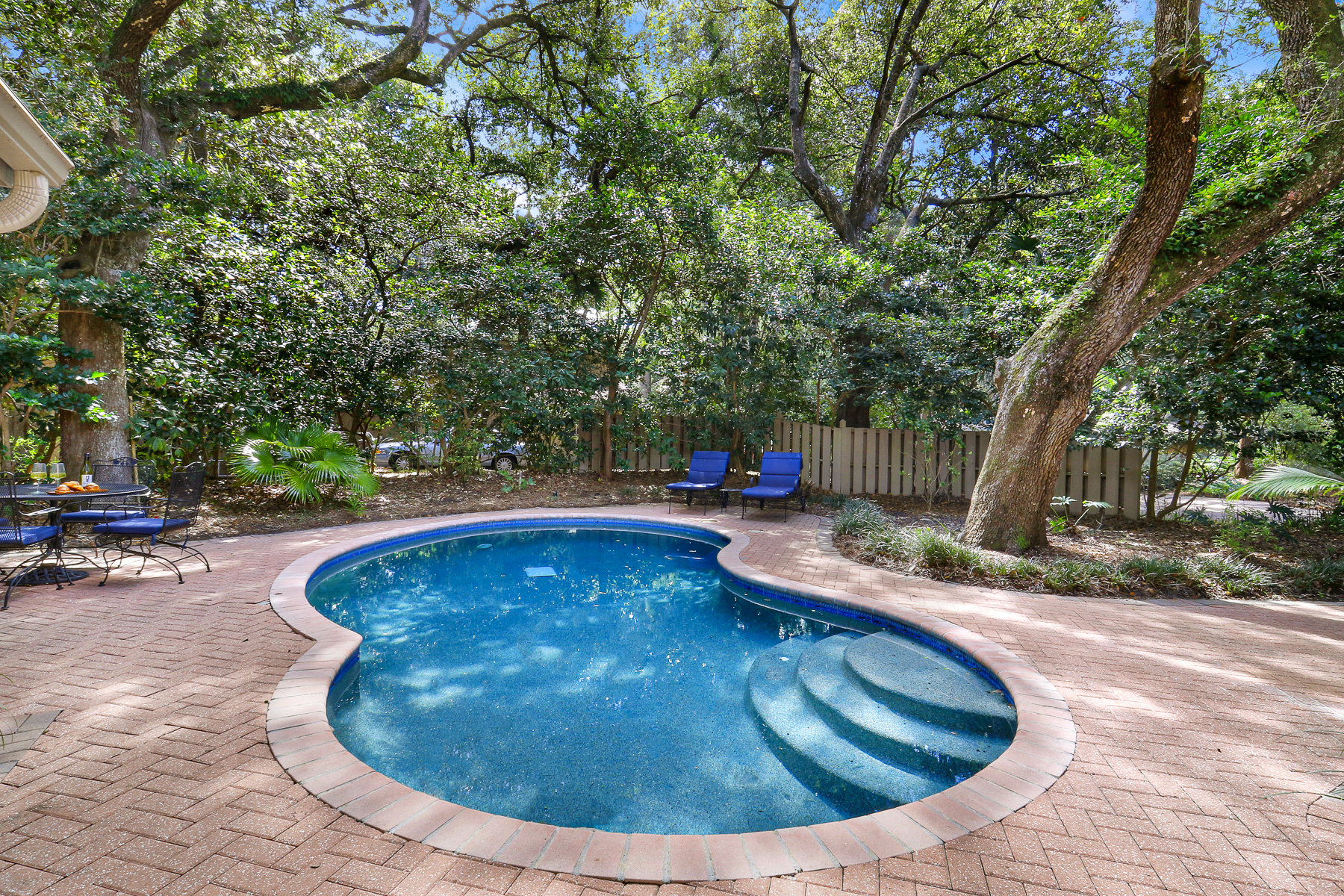 10 Battery | Private backyard oasis w/ pool & grill