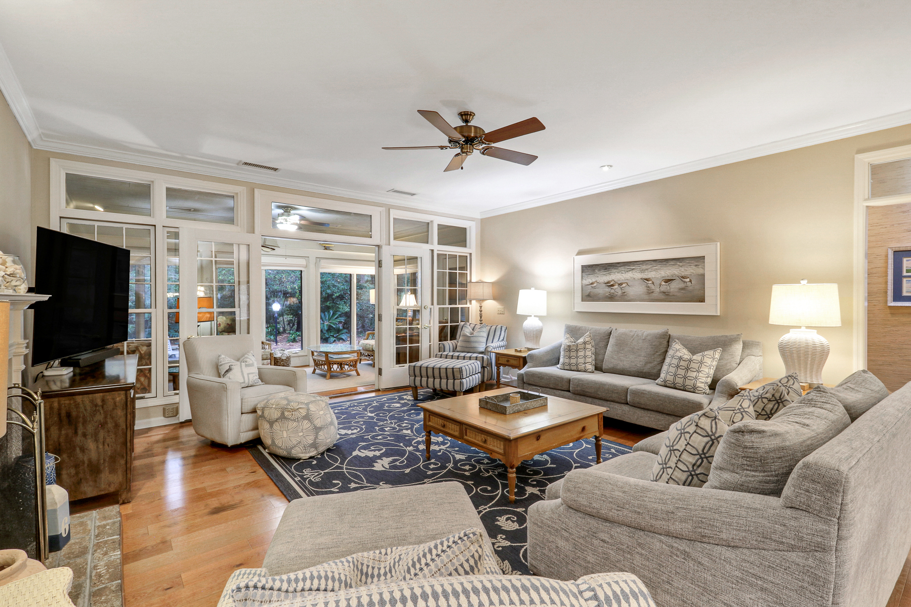 4 East Garrison | Main living room w/ ample seating