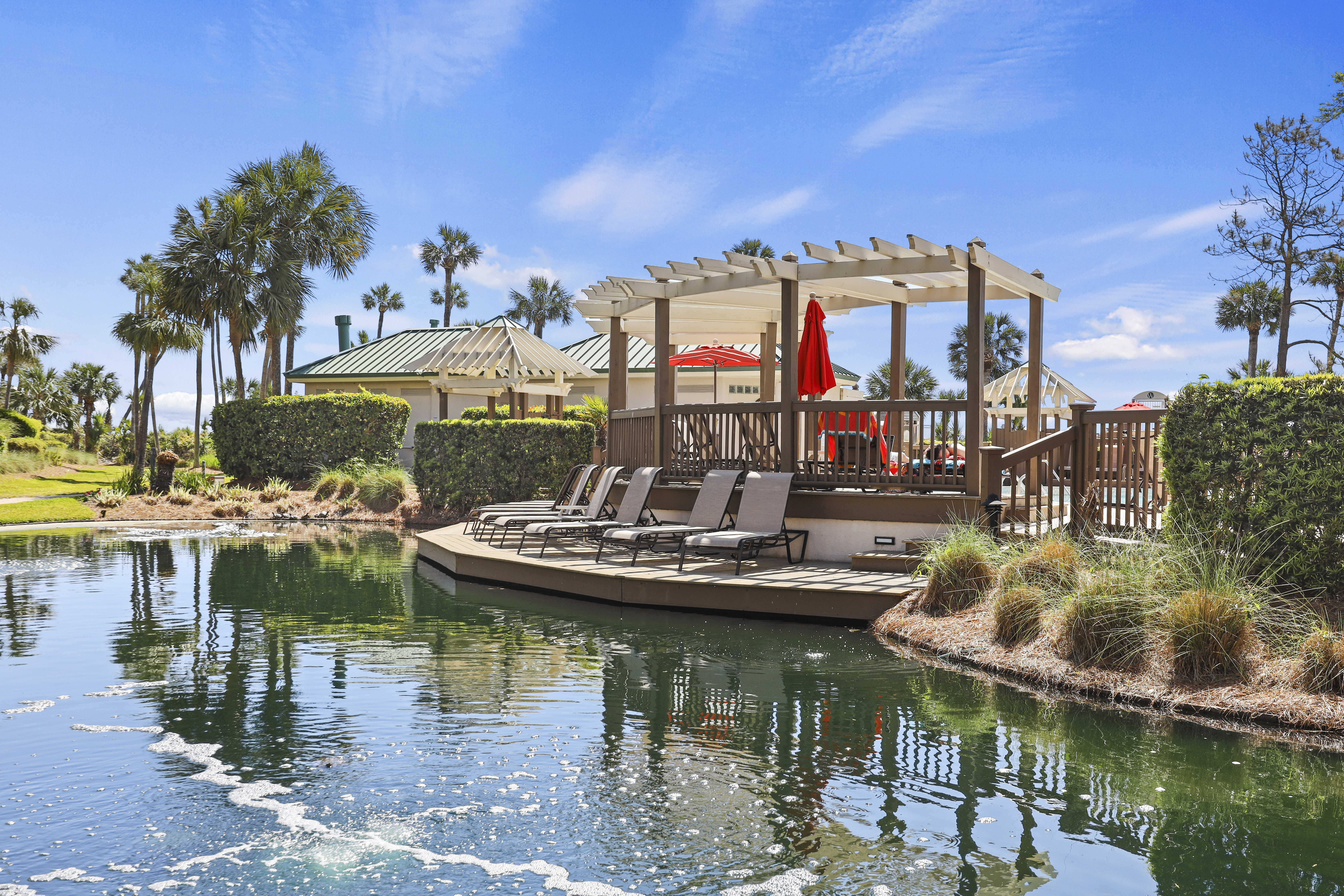 4402 Windsor | Community Amenities