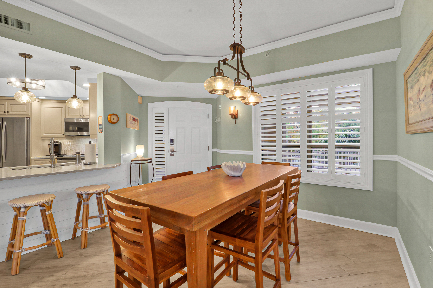 4202 Windsor | Dining area w/ seating for 6
