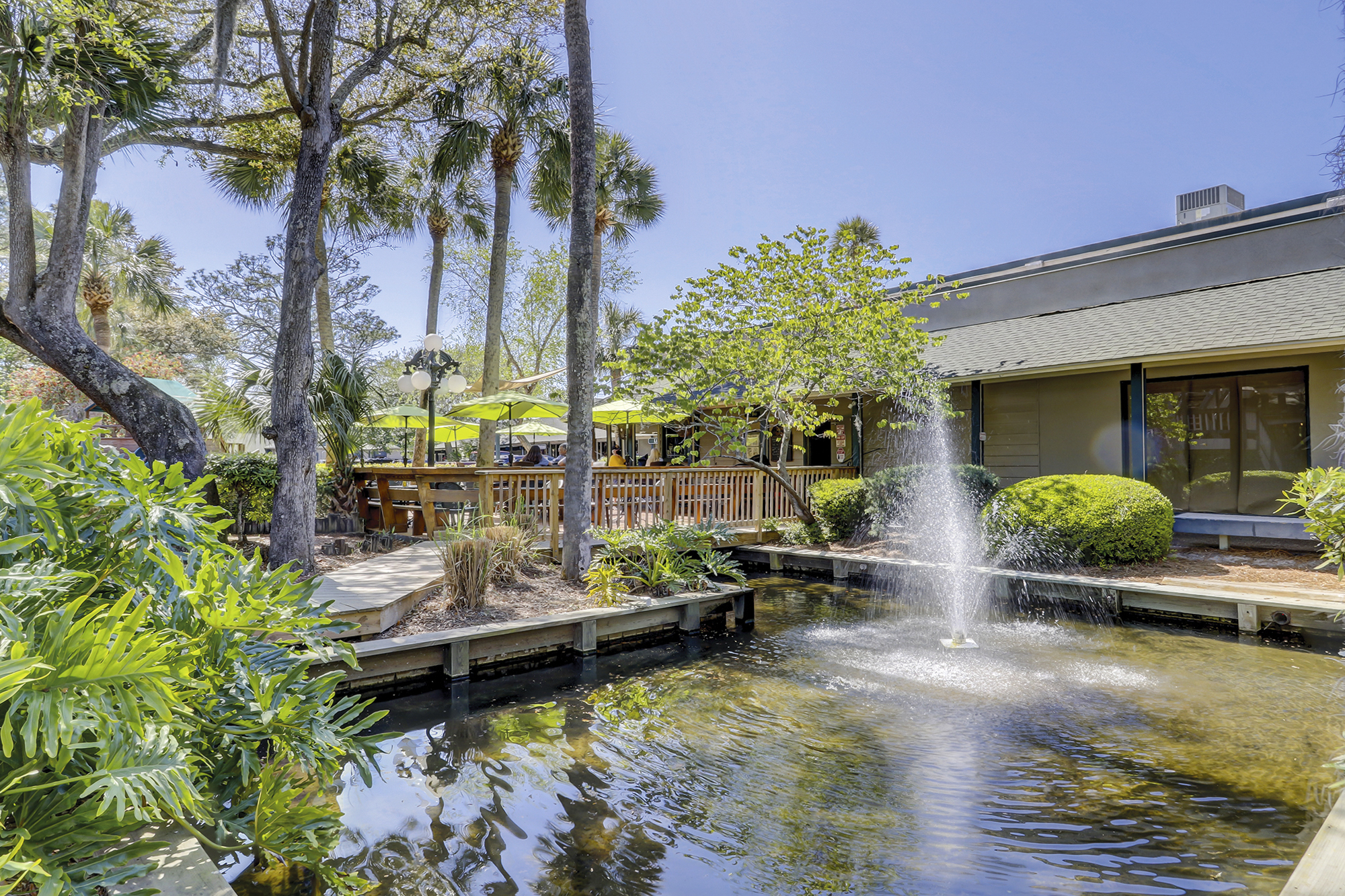 66 Dune Lane | Shop & Dine at Coligny Plaza