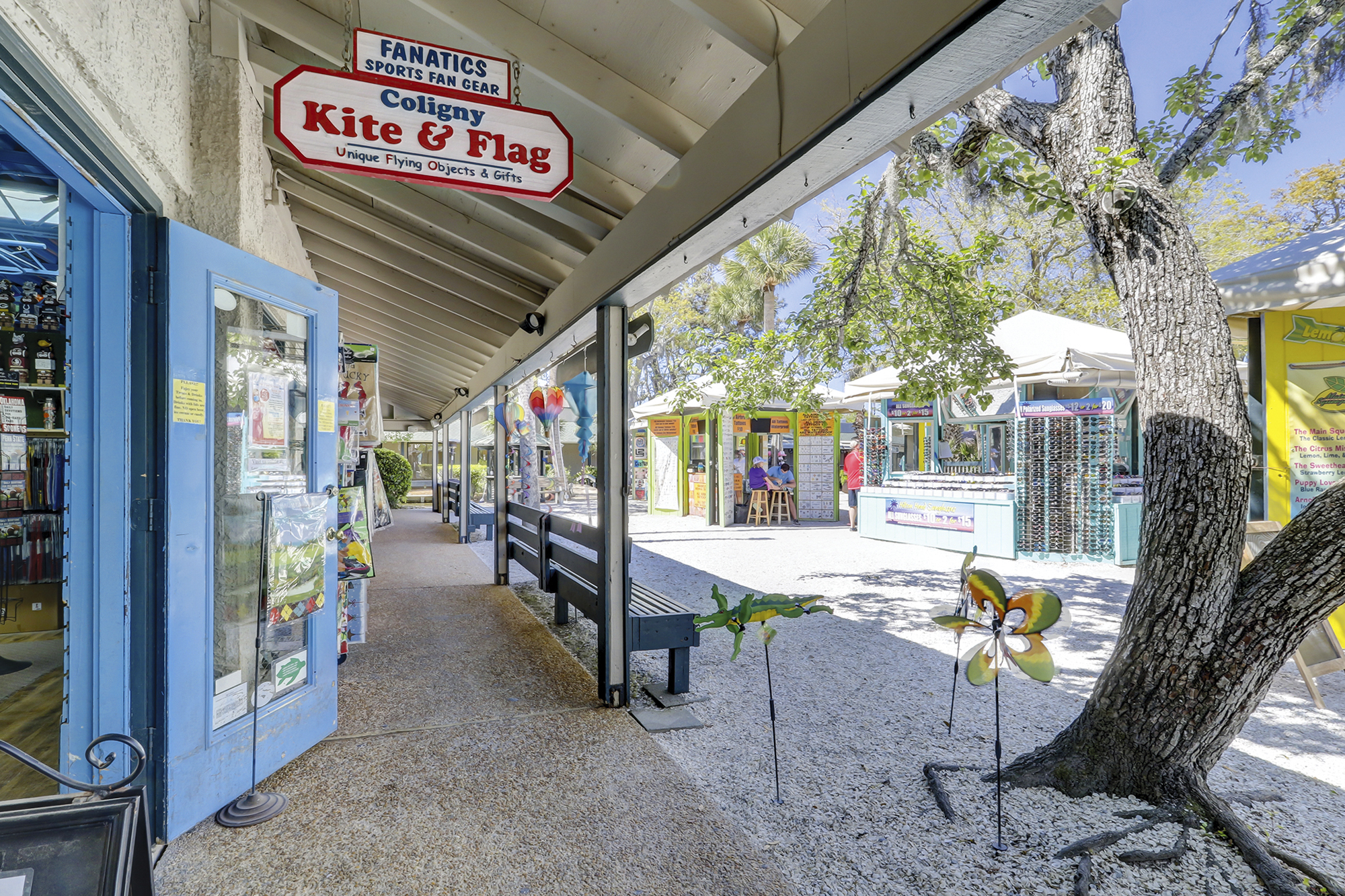 66 Dune Lane | Shop & Dine at Coligny Plaza