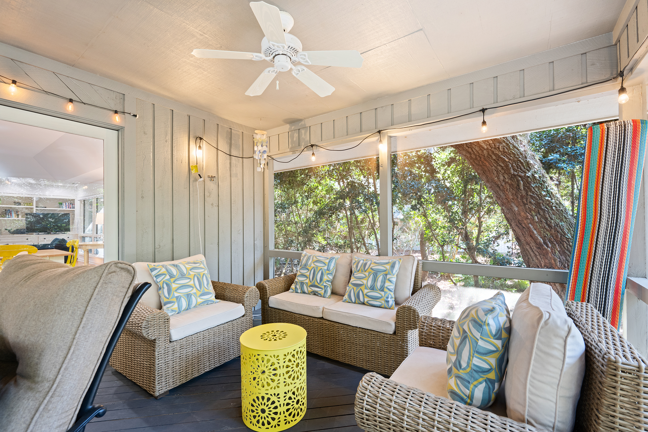 28 Battery Road | Screened-in porch