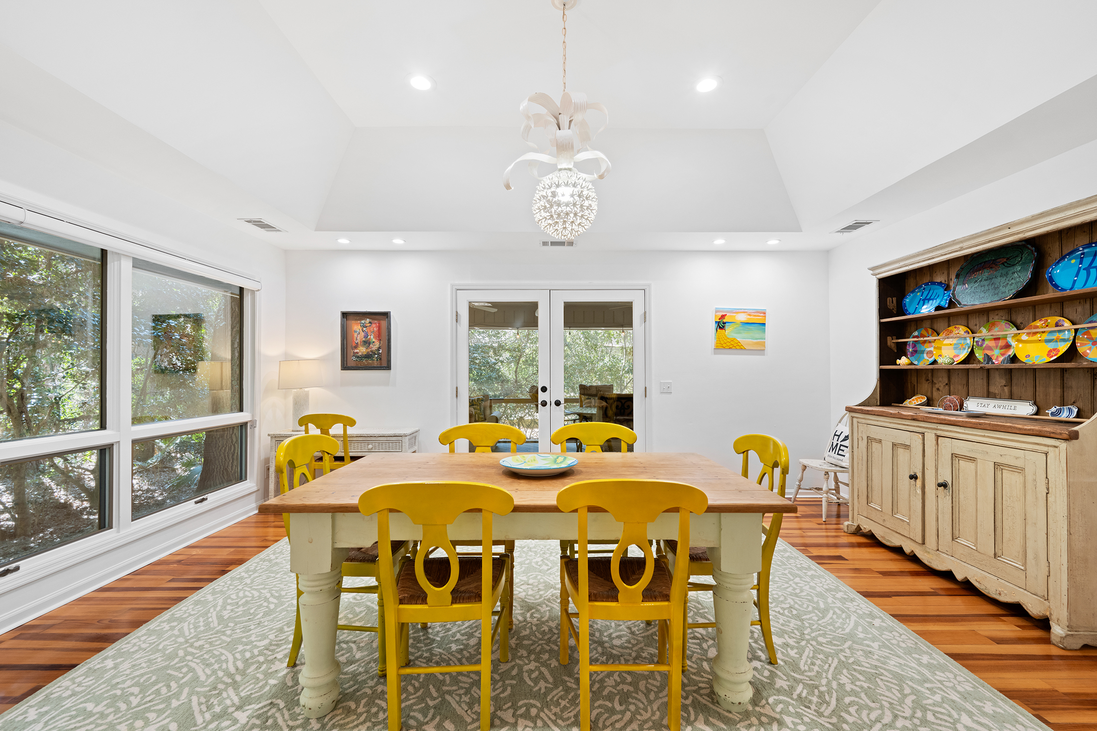 28 Battery Road | Dining room w/ seating for 6 