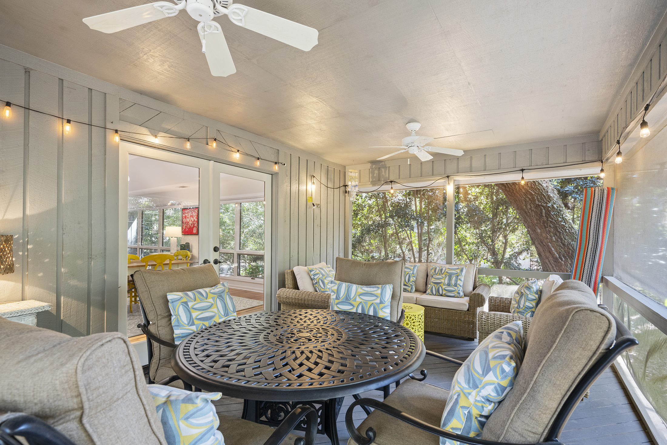 28 Battery Road | Screened-in porch