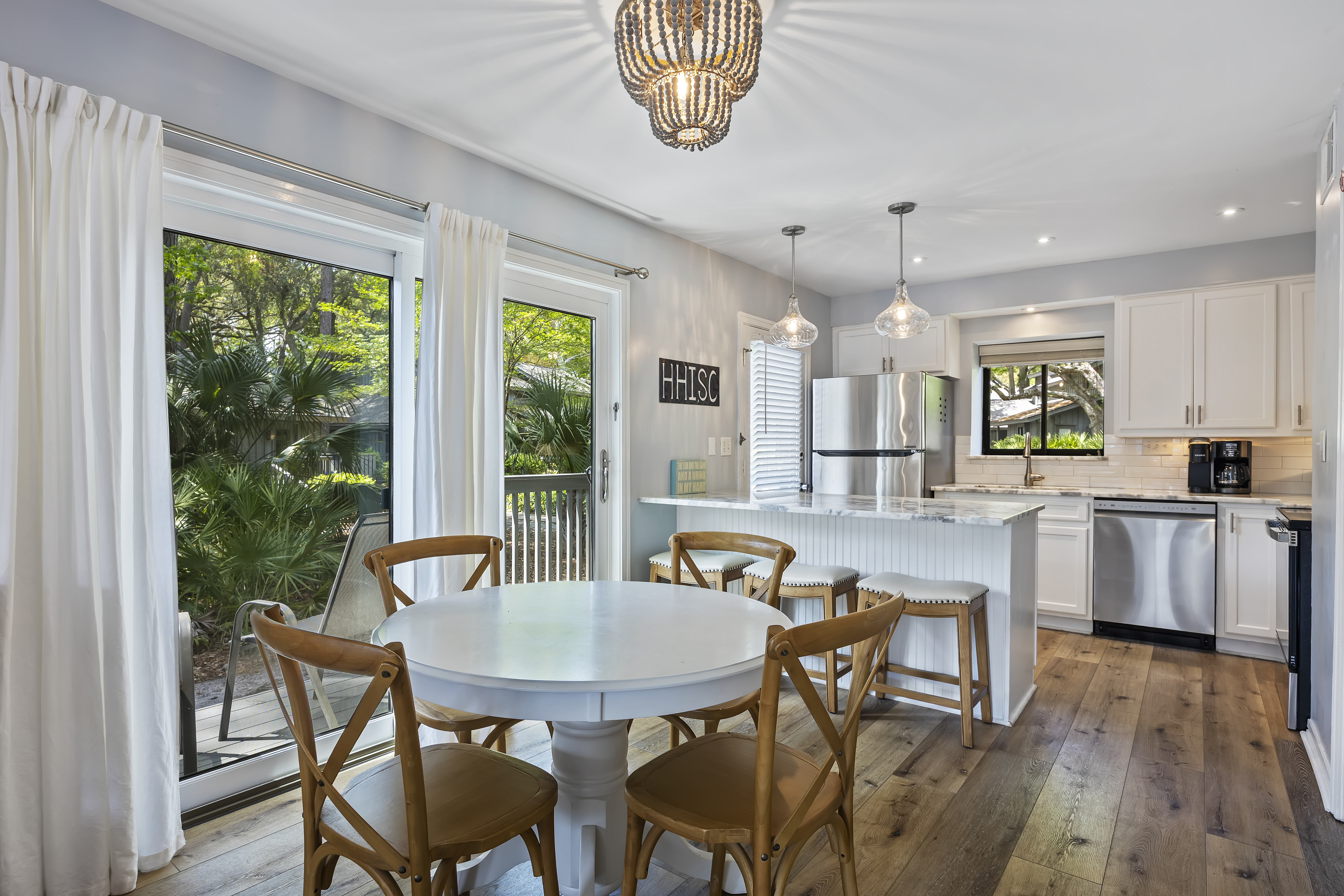 5 Hickory Cove | Dining Area w/ seating for 4