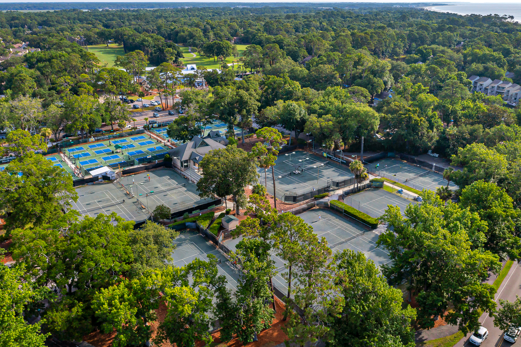 5 Hickory Cove | Play tennis at award winning courts
