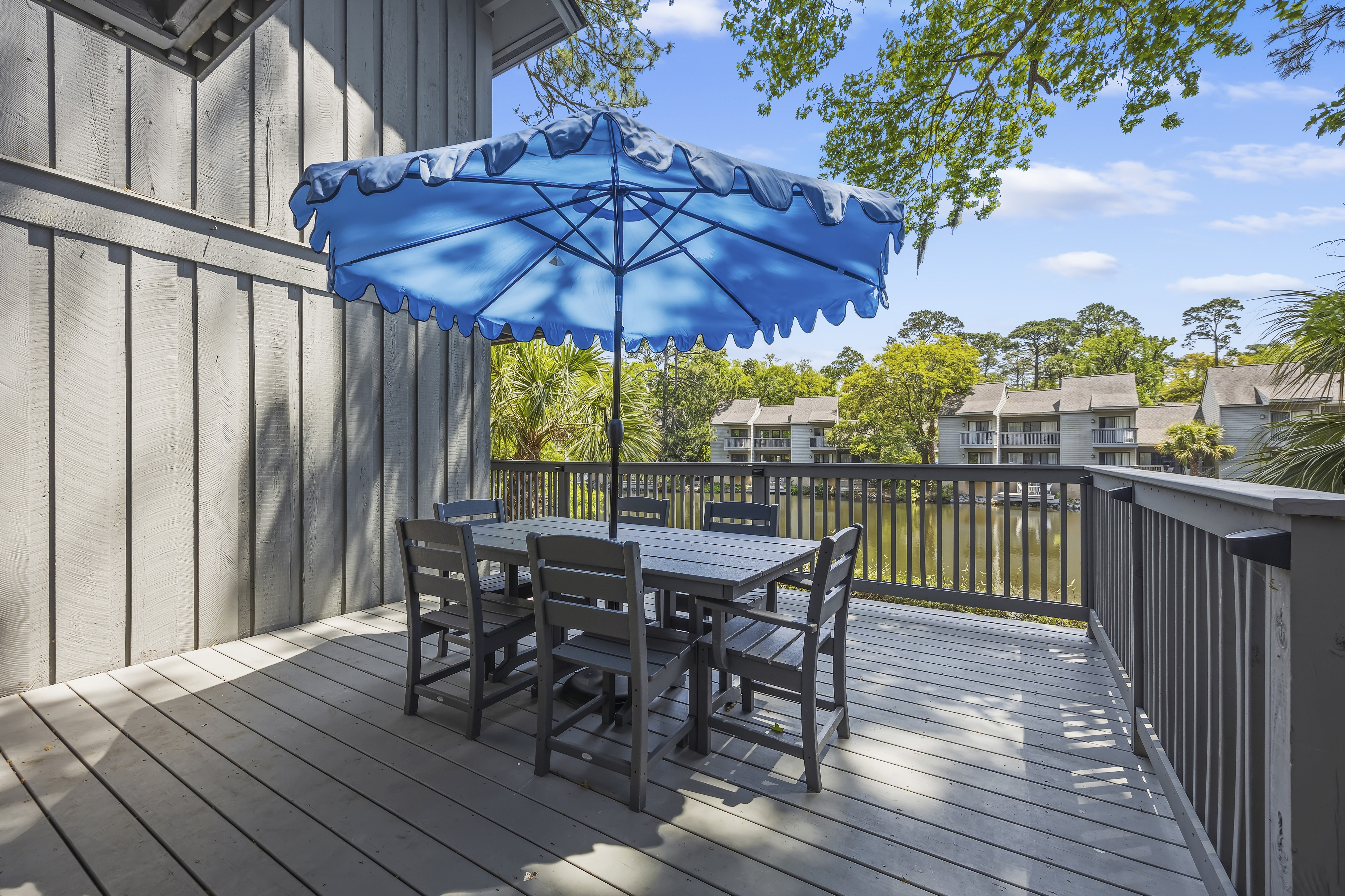 5 Hickory Cove | Outdoor dining w/ seating for 6