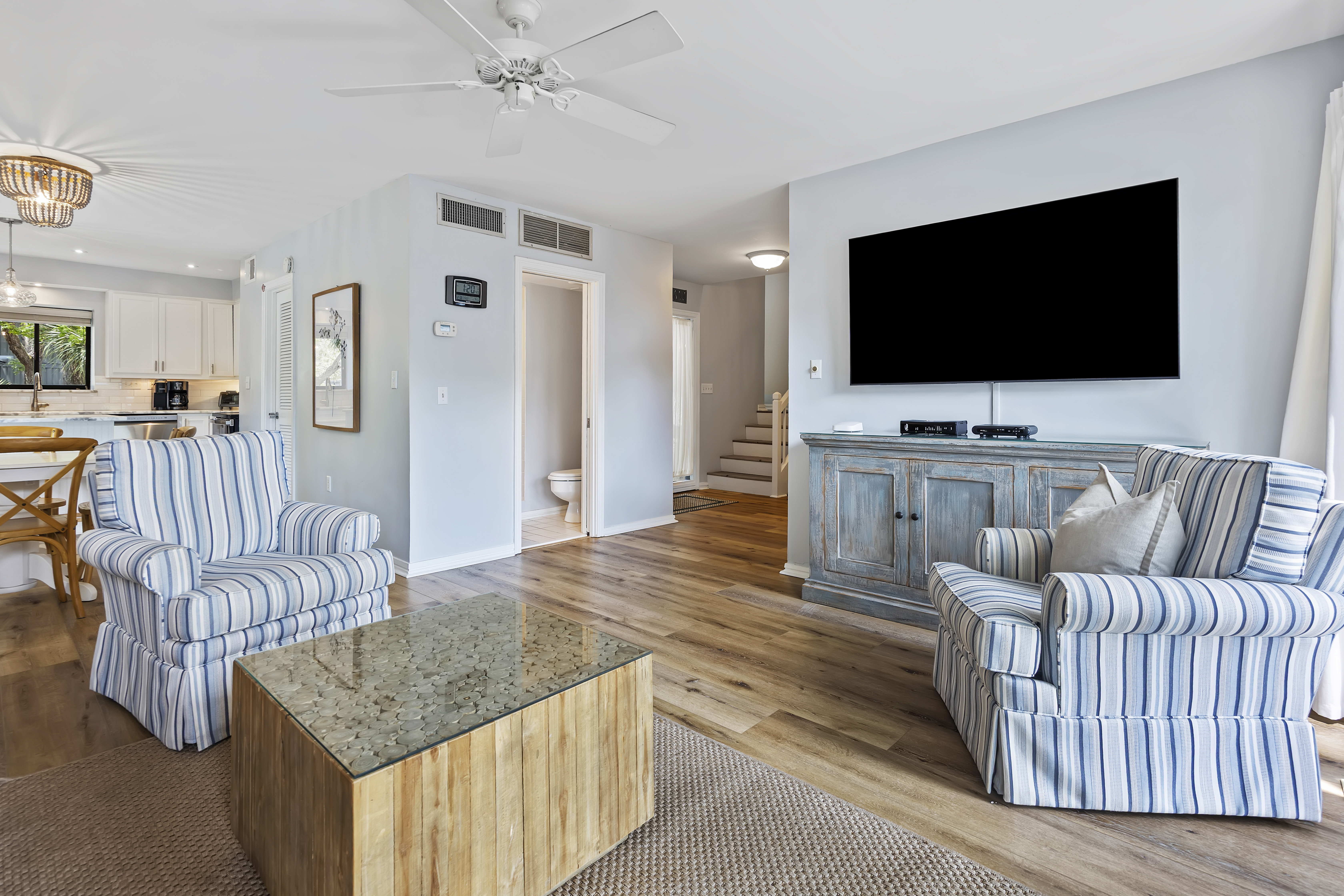 5 Hickory Cove | Bright living room w/ lagoon views