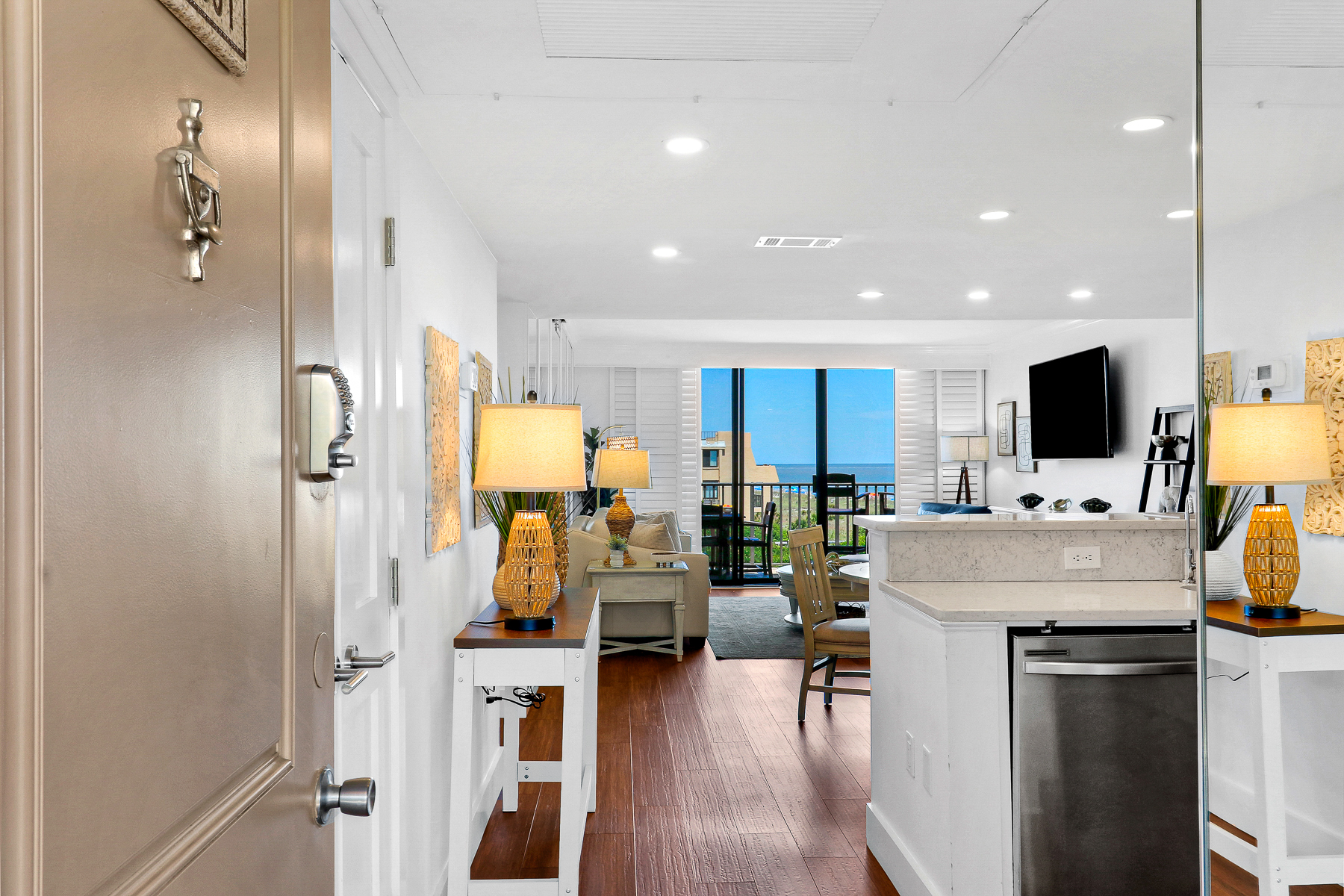 4501 Island Club | Entryway with incredible ocean views