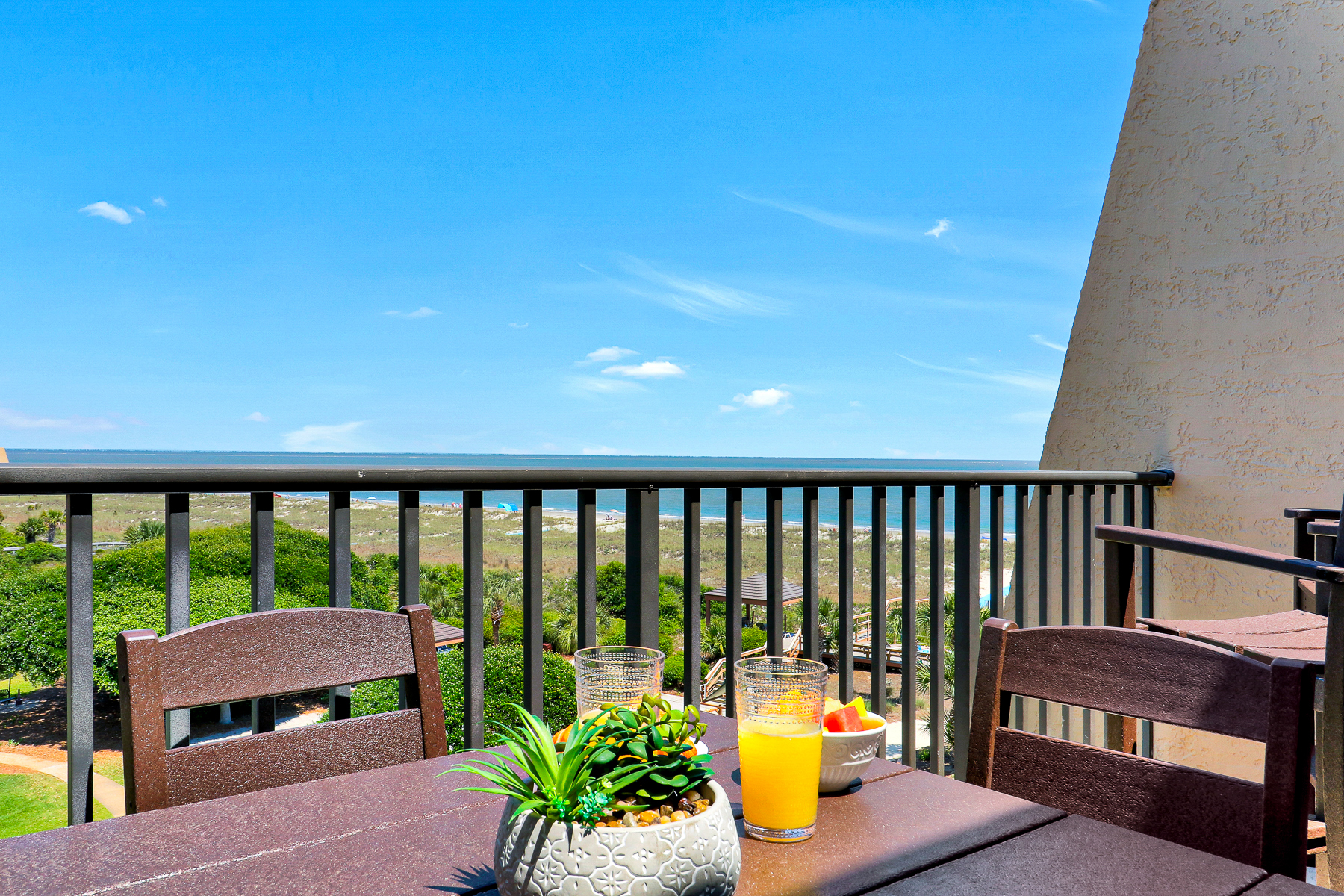 4501 Island Club | Sweeping ocean views from balcony