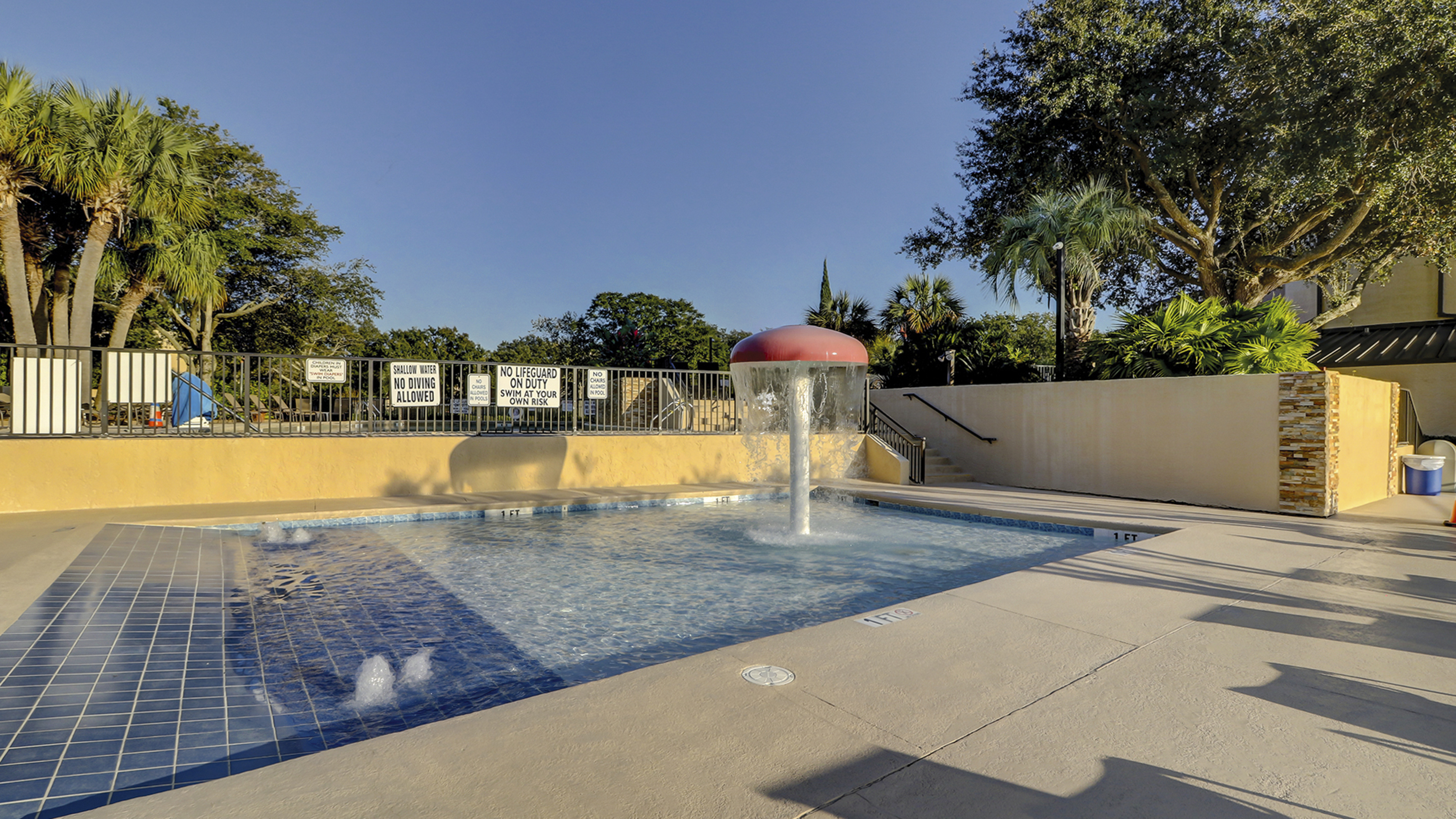 4501 Island Club | Island Club kids pool