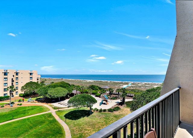 4501 Island Club 3