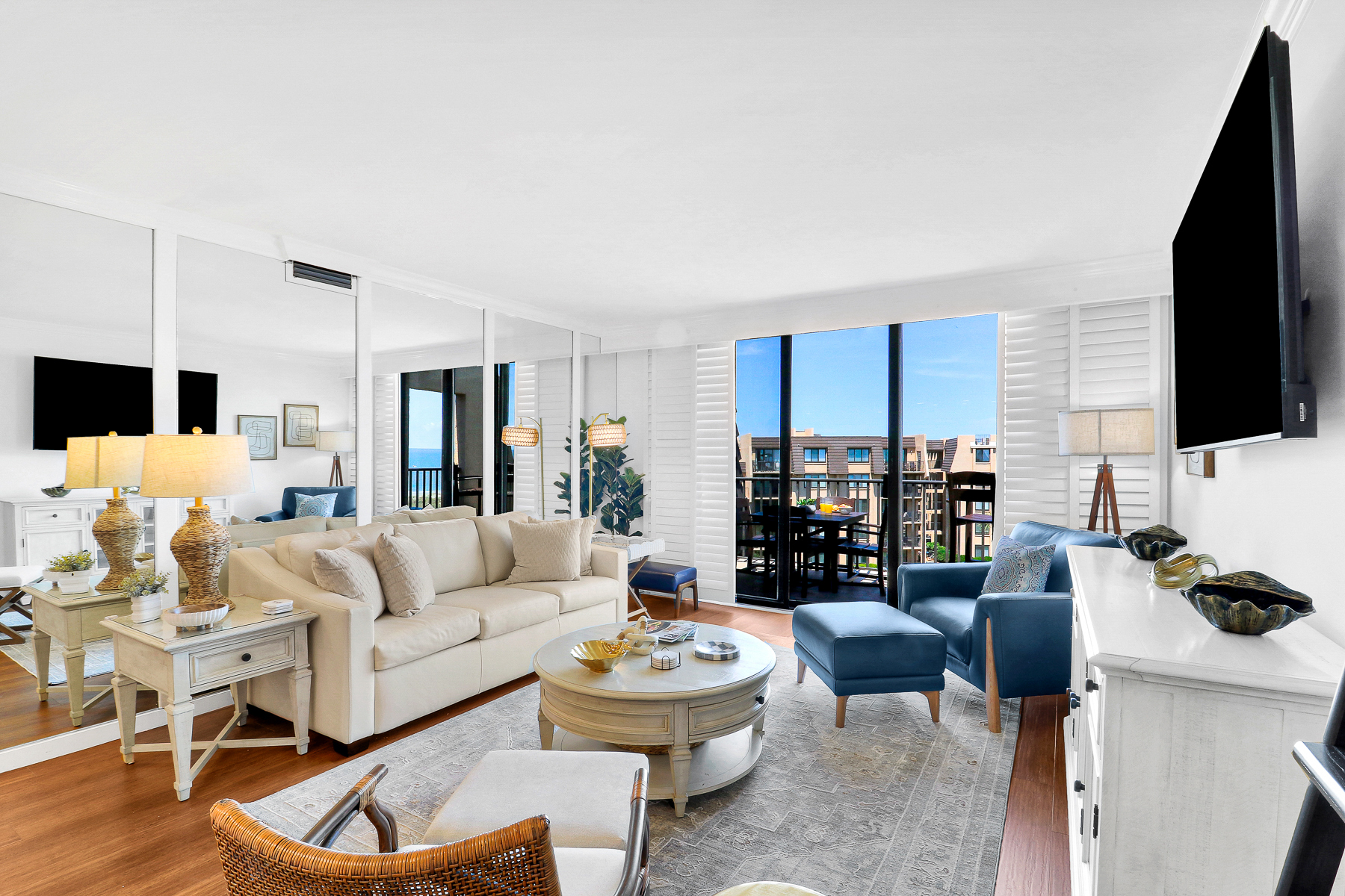 4501 Island Club | Newly furnished living room w/ ocean views