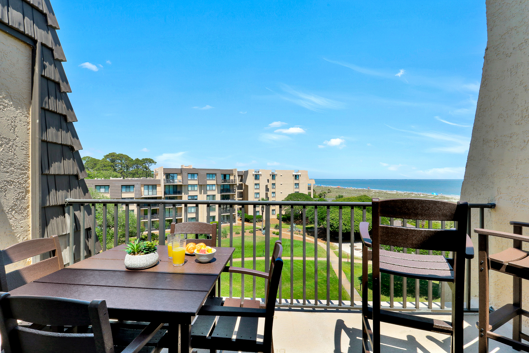 4501 Island Club | Sweeping ocean views from balcony