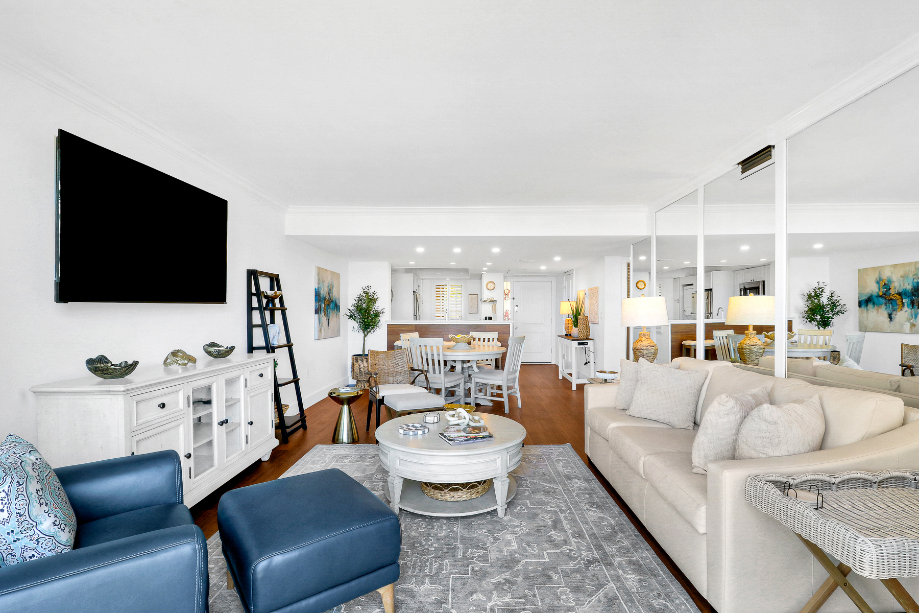 4501 Island Club | Newly furnished living room w/ ocean views