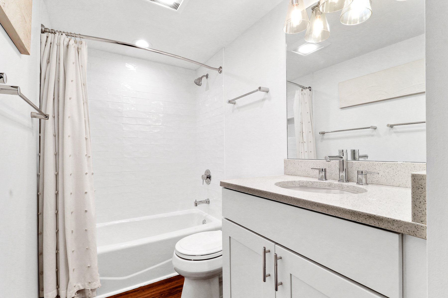 4501 Island Club | Bedroom 2 Full Bathroom