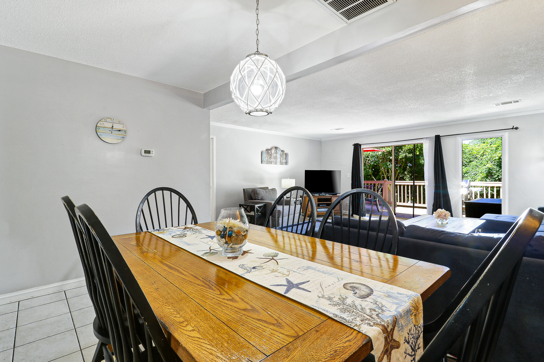 677 Queens Grant | Dining Room w/ seating for 6