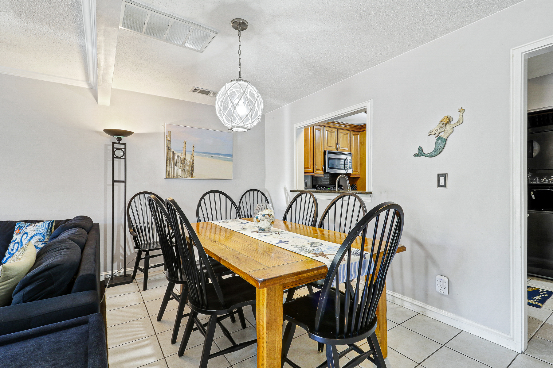 677 Queens Grant | Dining Room w/ seating for 6