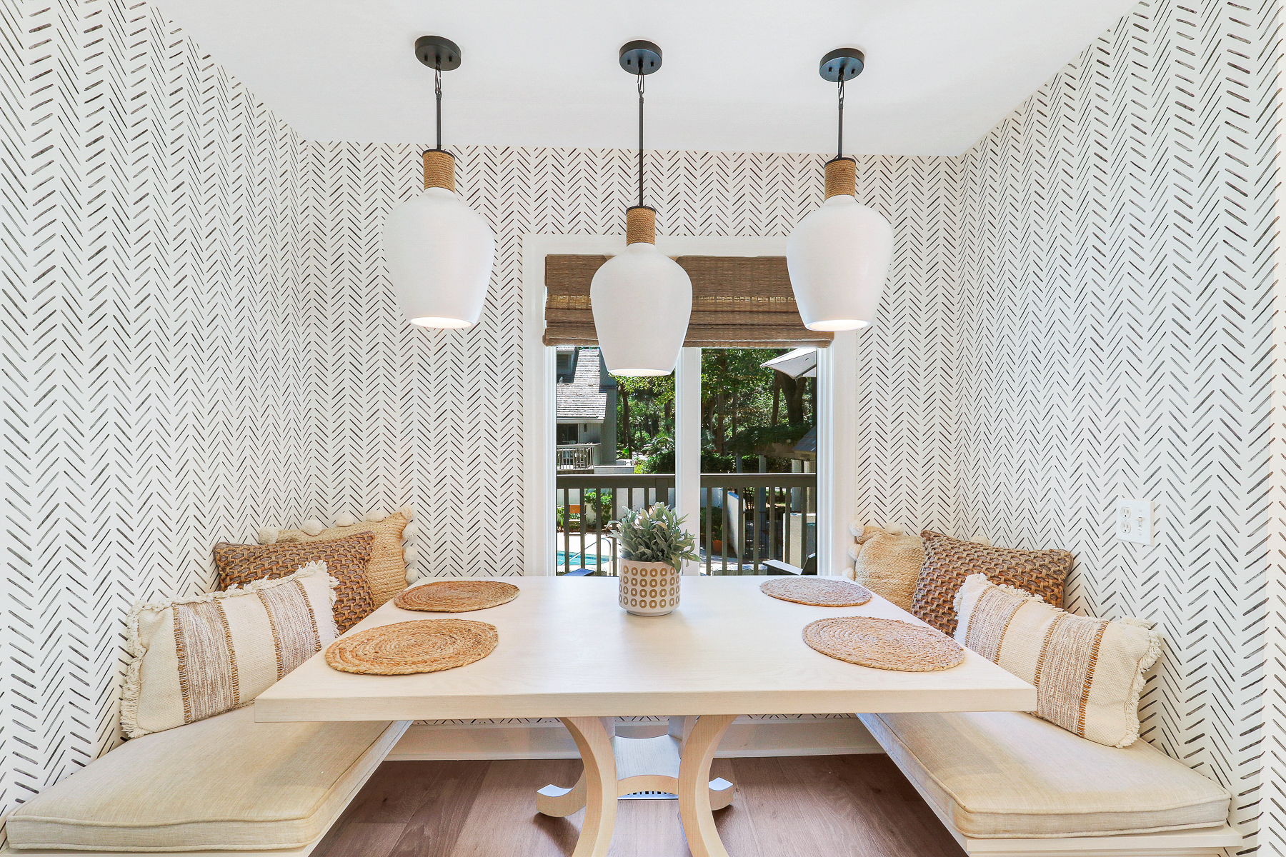 39 Turtle Lane | Cozy breakfast nook