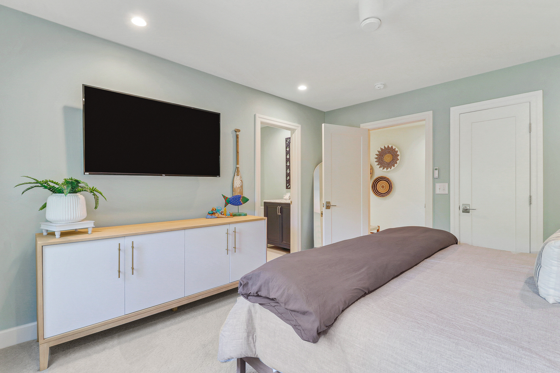 39 Turtle Lane | Bedroom 2 w/ king bed and ensuite bathroom