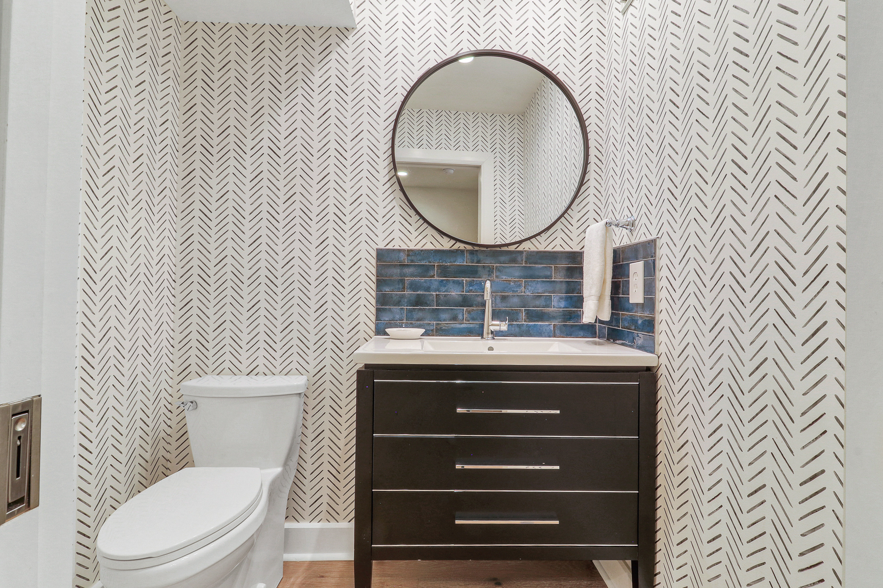 39 Turtle Lane | Conveniently located first floor half bathroom