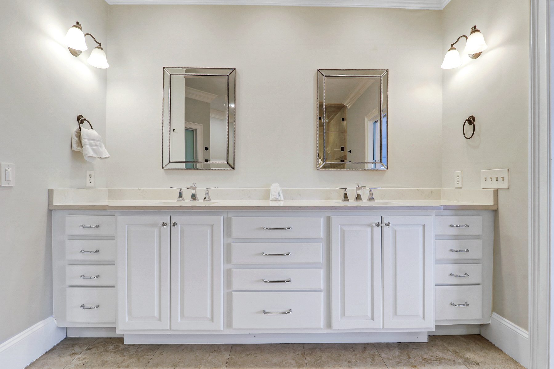 1 Collier Beach Road | Bedroom 5 bathroom w/ tub and shower