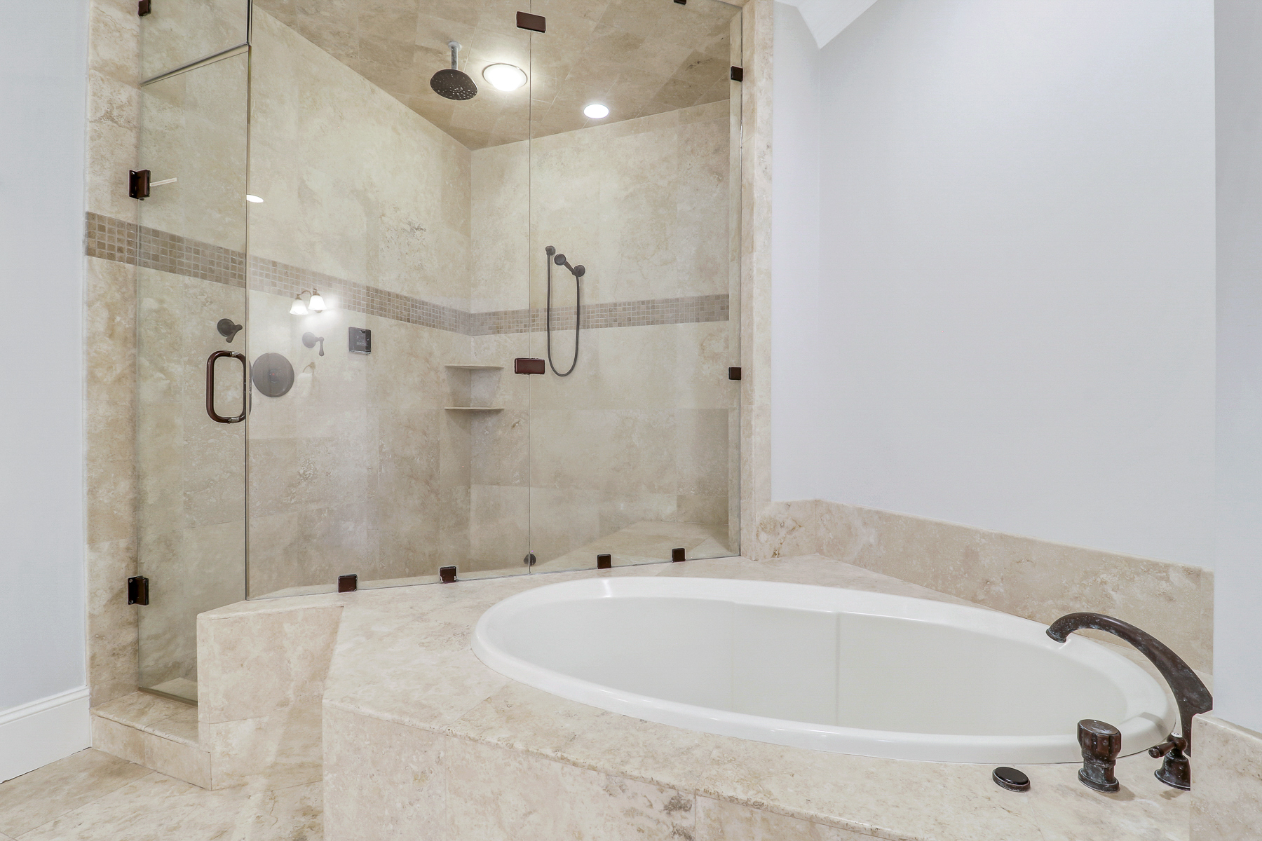 1 Collier Beach Road | Bedroom 5 bathroom w/ tub and shower