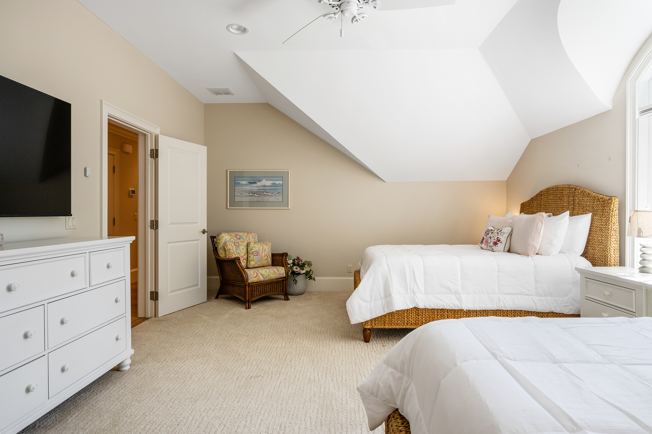 135 Mooring Buoy | Bedroom 2 two queen beds