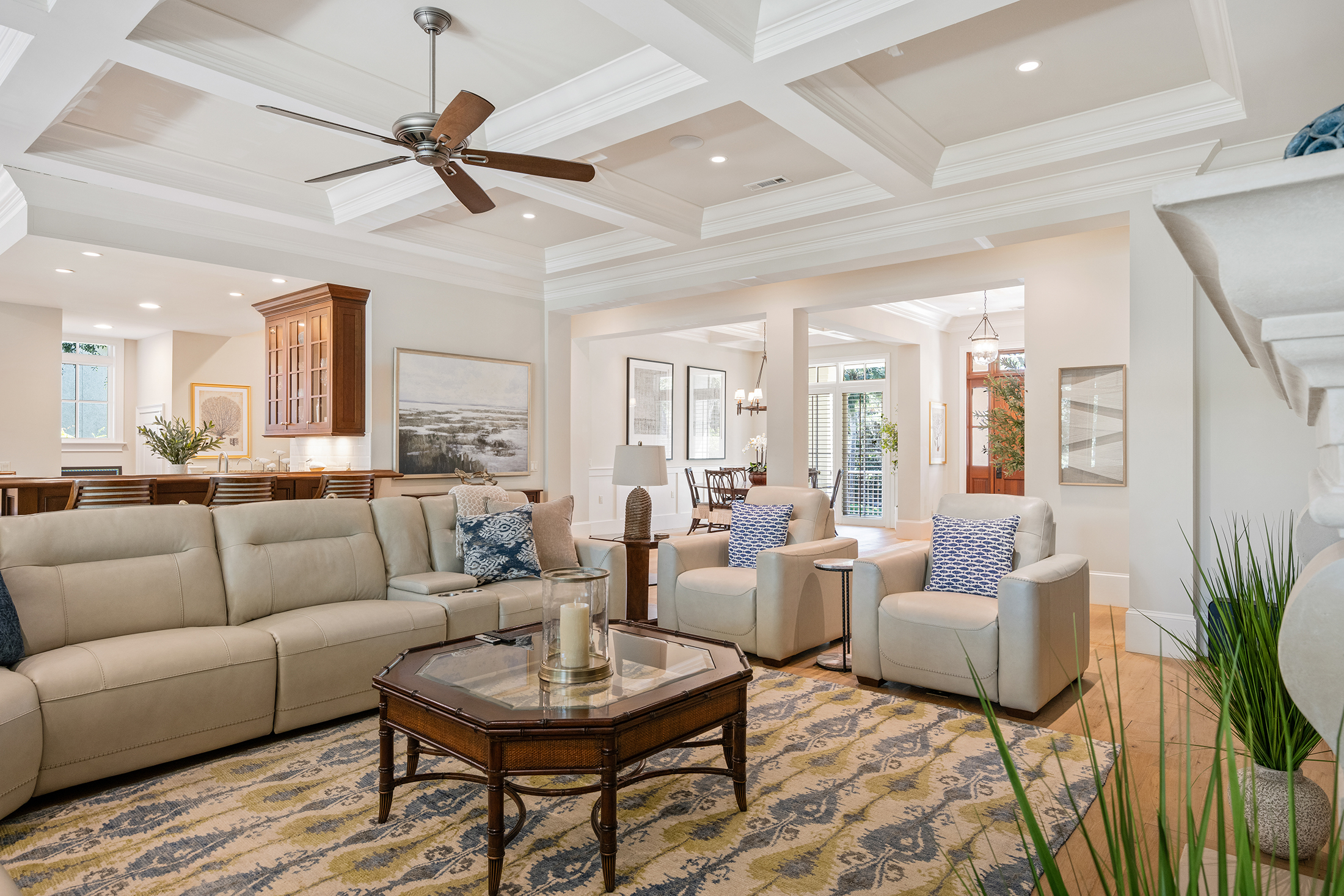 135 Mooring Buoy | Main living room w/ electric reclining couch