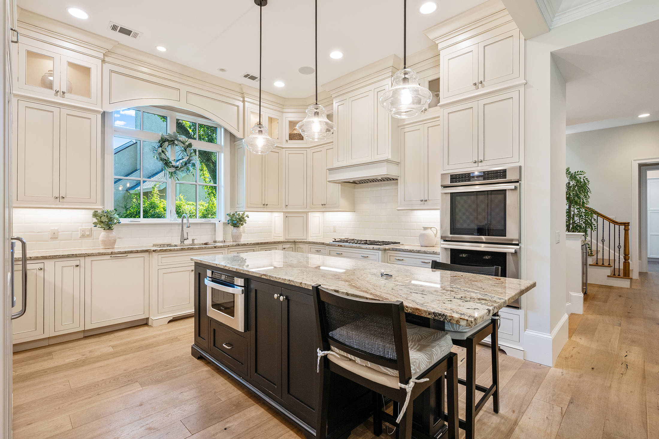135 Mooring Buoy | Massive kitchen w/ updated appliances