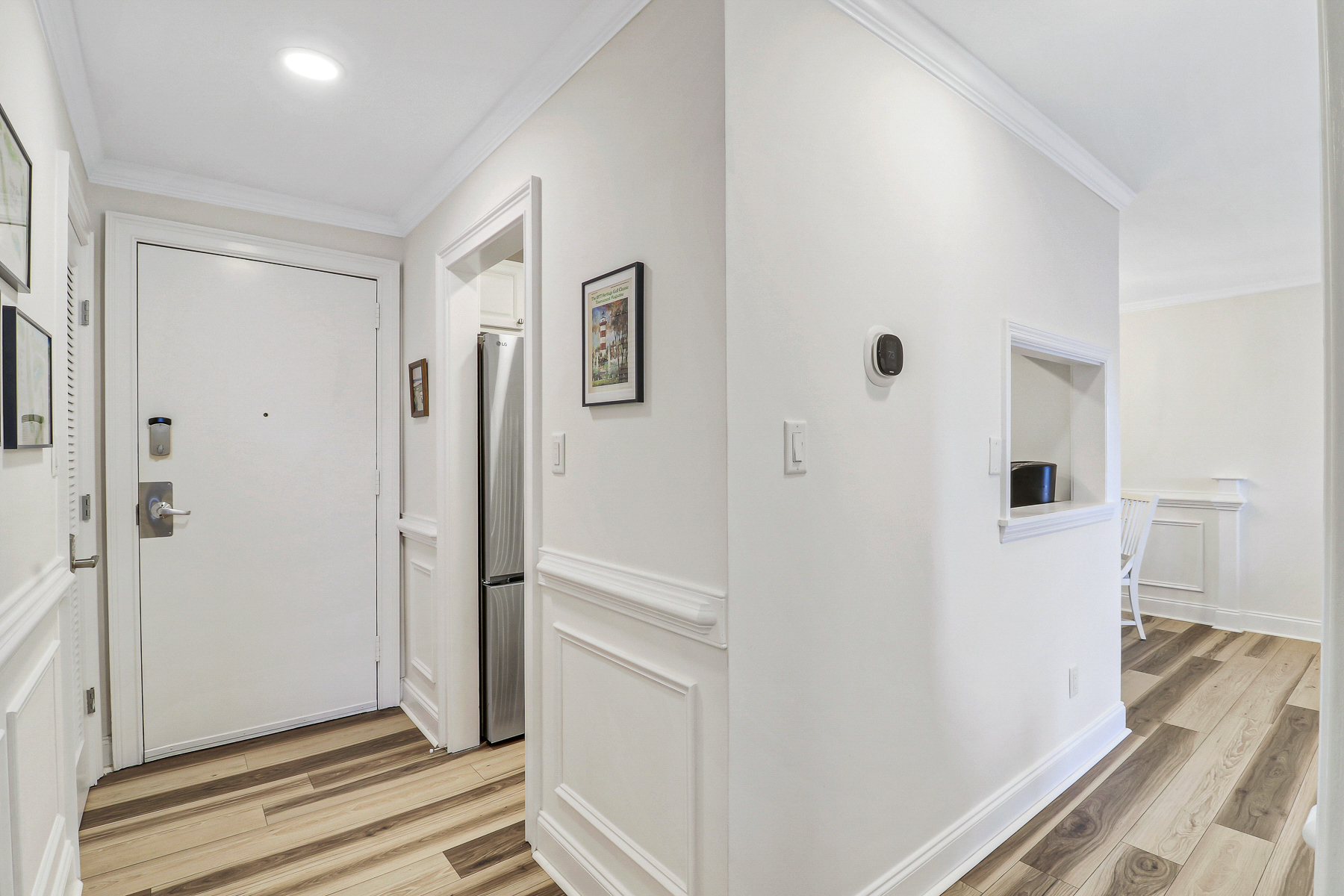 858 Ketch Court | Front entryway