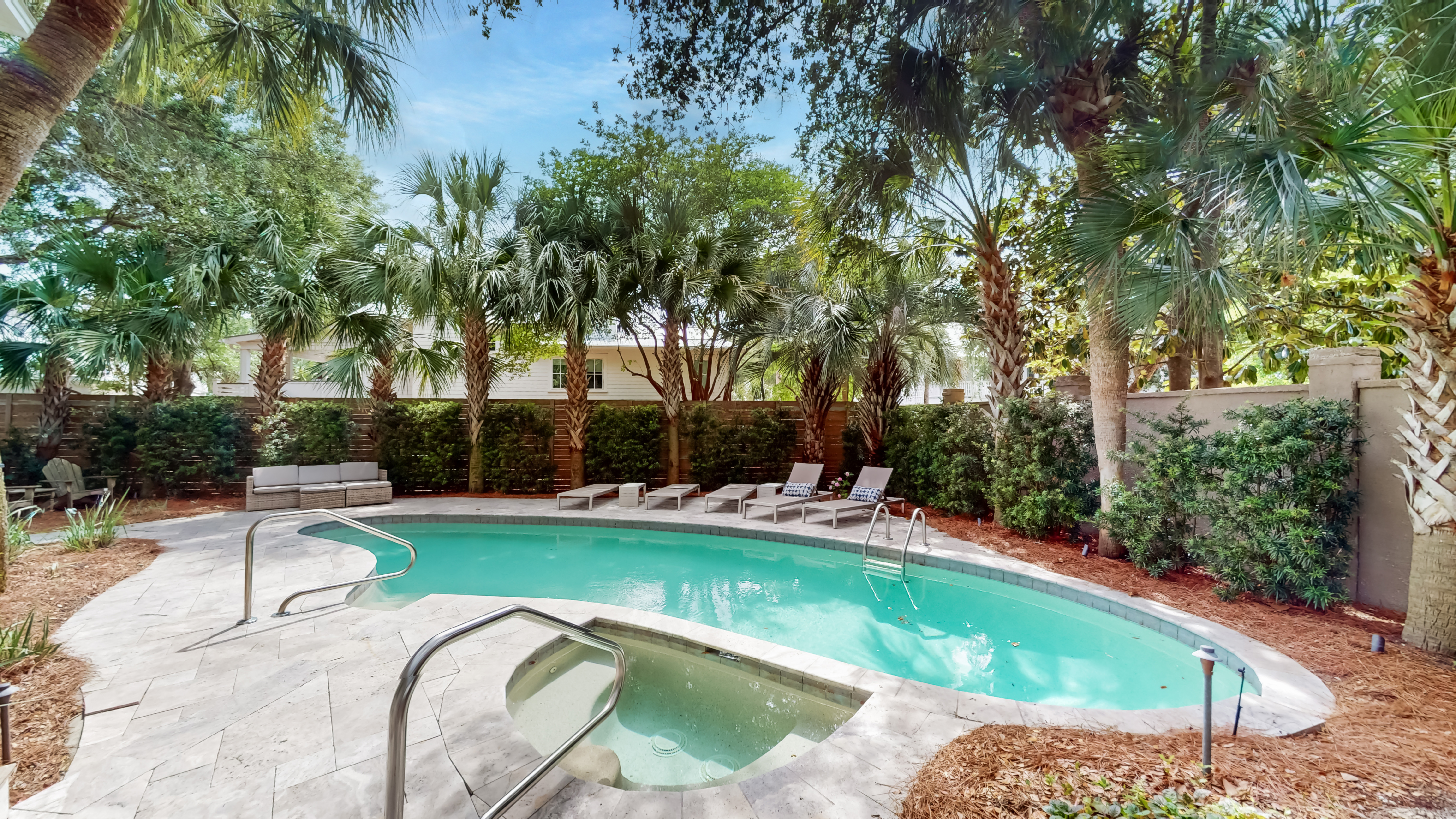 43rd Ave 15 | Photo 2