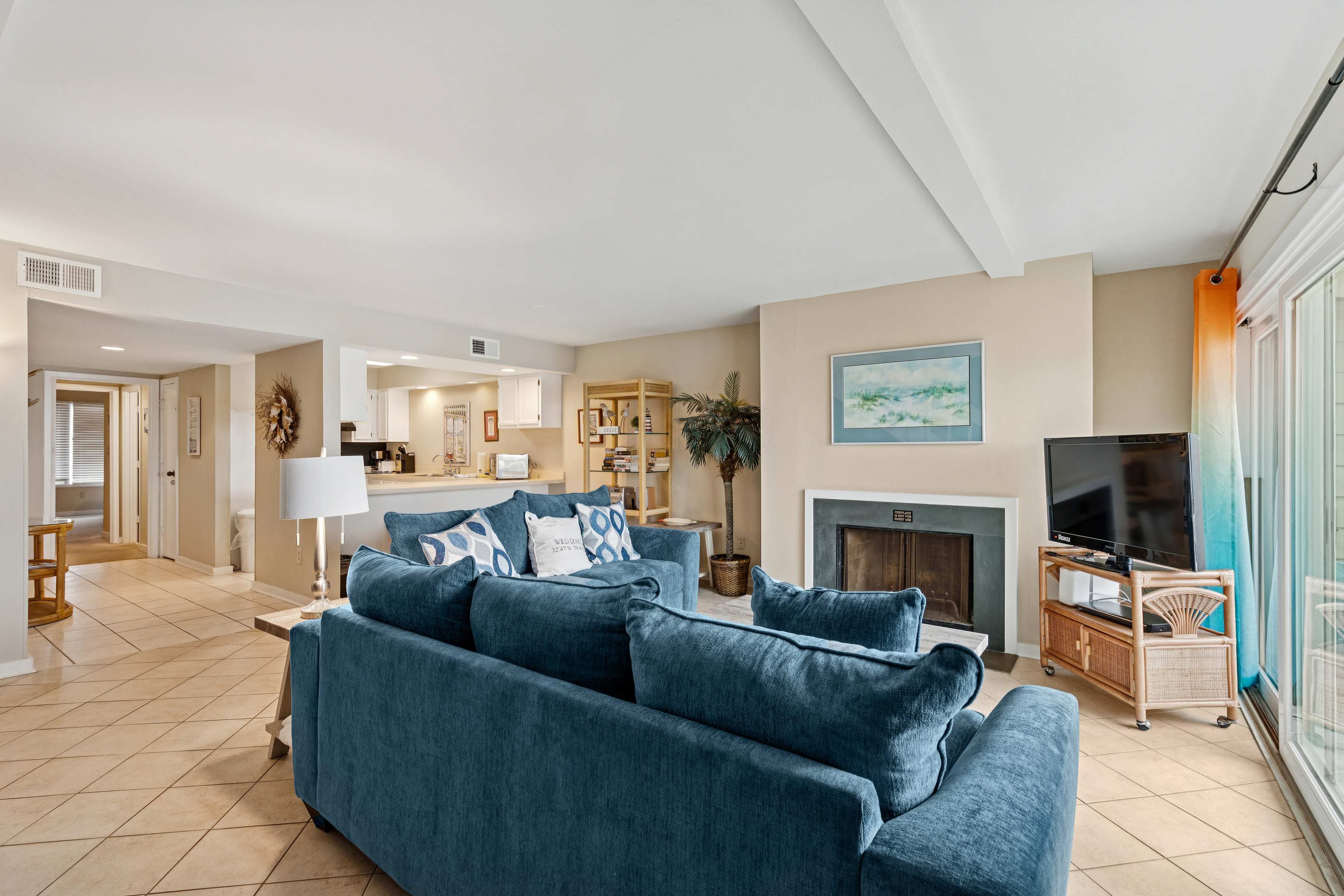 Seagrove 2C | Photo 3