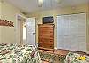 JC Resorts - Vacation Rental - Beach Cottages I 111 - Indian Shores - 2nd Bedroom 2