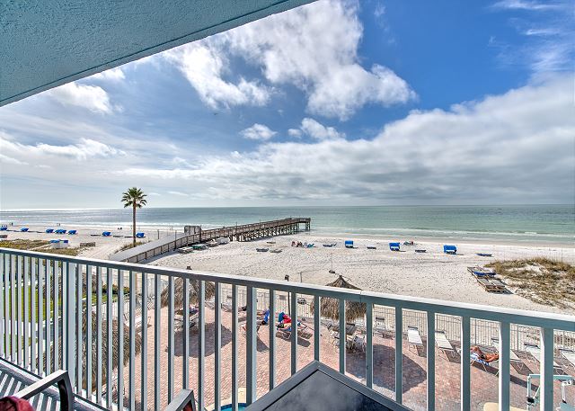 JC Resorts - Vacation Rental - Sand Dollar 209 -Indian Shores - Private Pier and Beach View from Balcony 