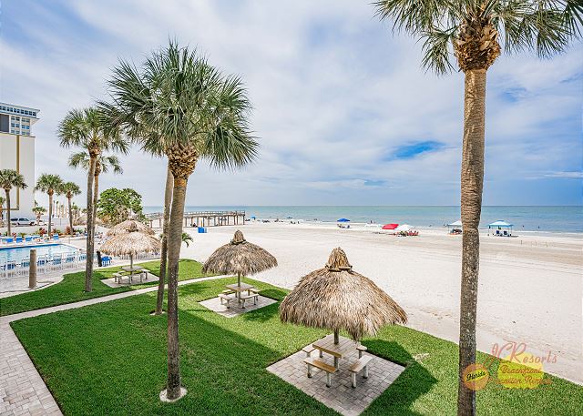 JC Resorts - Vacation Rental - Redington Shores, Sea Oats 108 Beach View 1