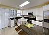 NN3fJbEm85a - Kitchen(1)