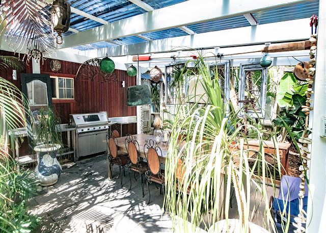 Pet Friendly 4 Bedroom House