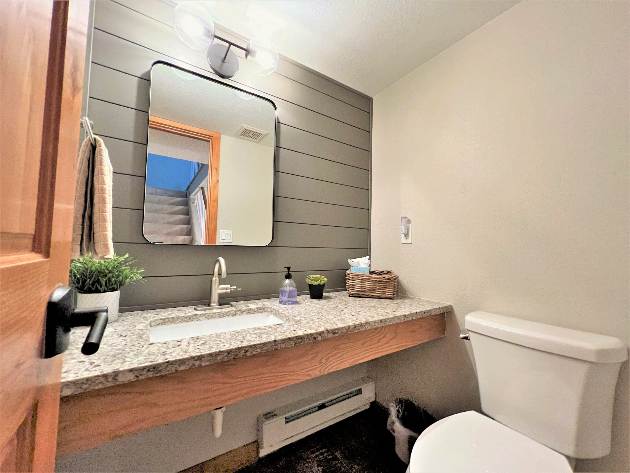 Winterpoint Apres Ski Townhome - Walk to Main St. - Pool + Hot tubs | Photo 13